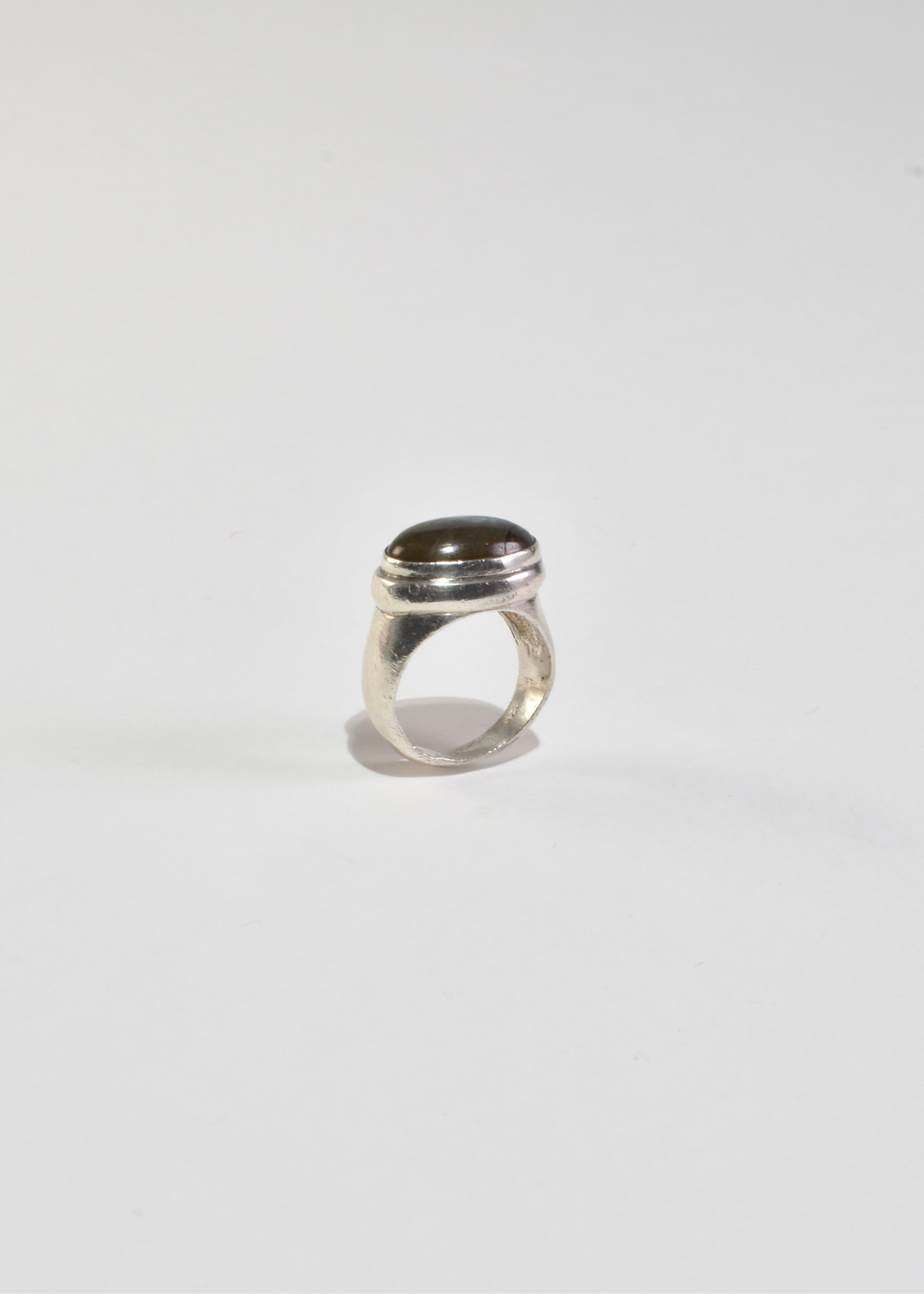 Oval Labradorite Ring