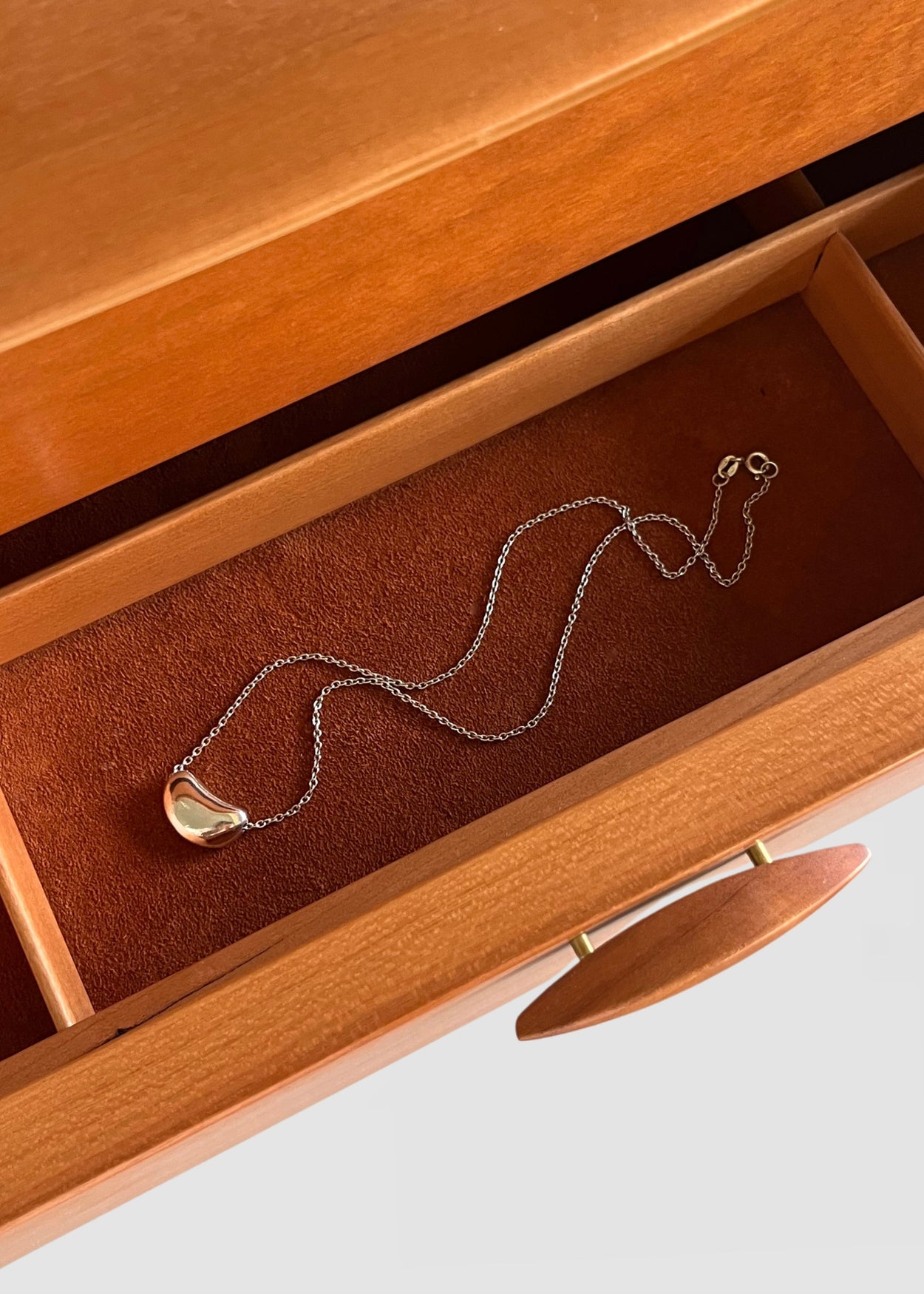 Bean Pendant Necklace