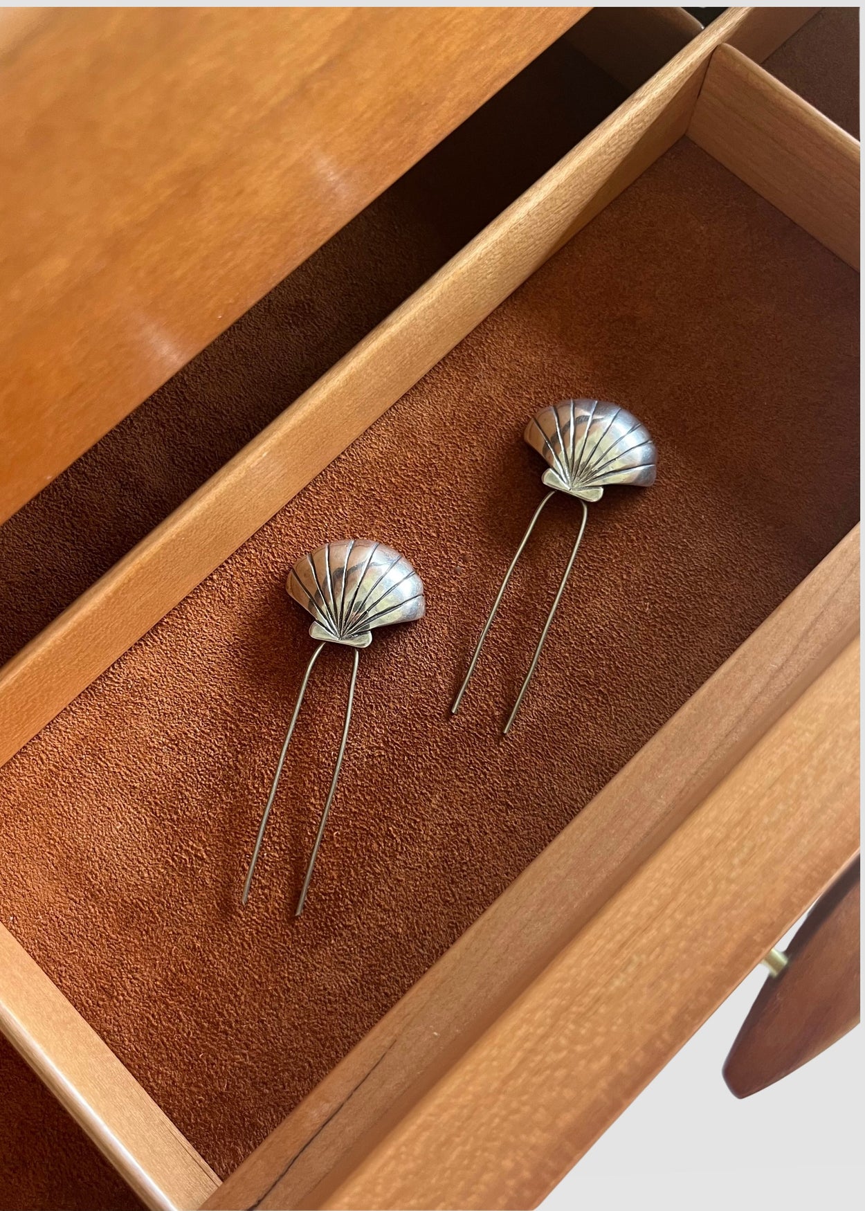 Shell Hair Pin