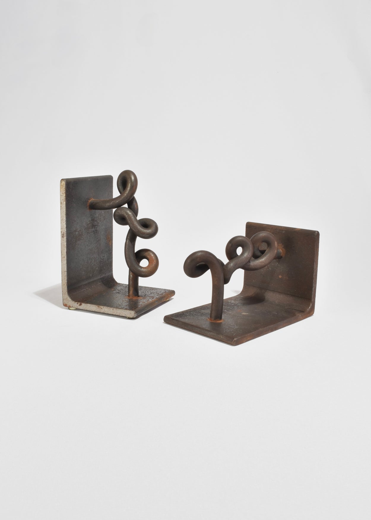 Looping Iron Bookends