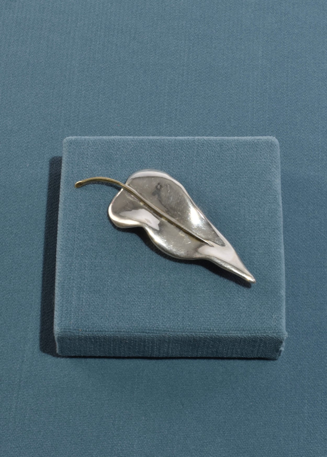 Sculptural Leaf Brooch
