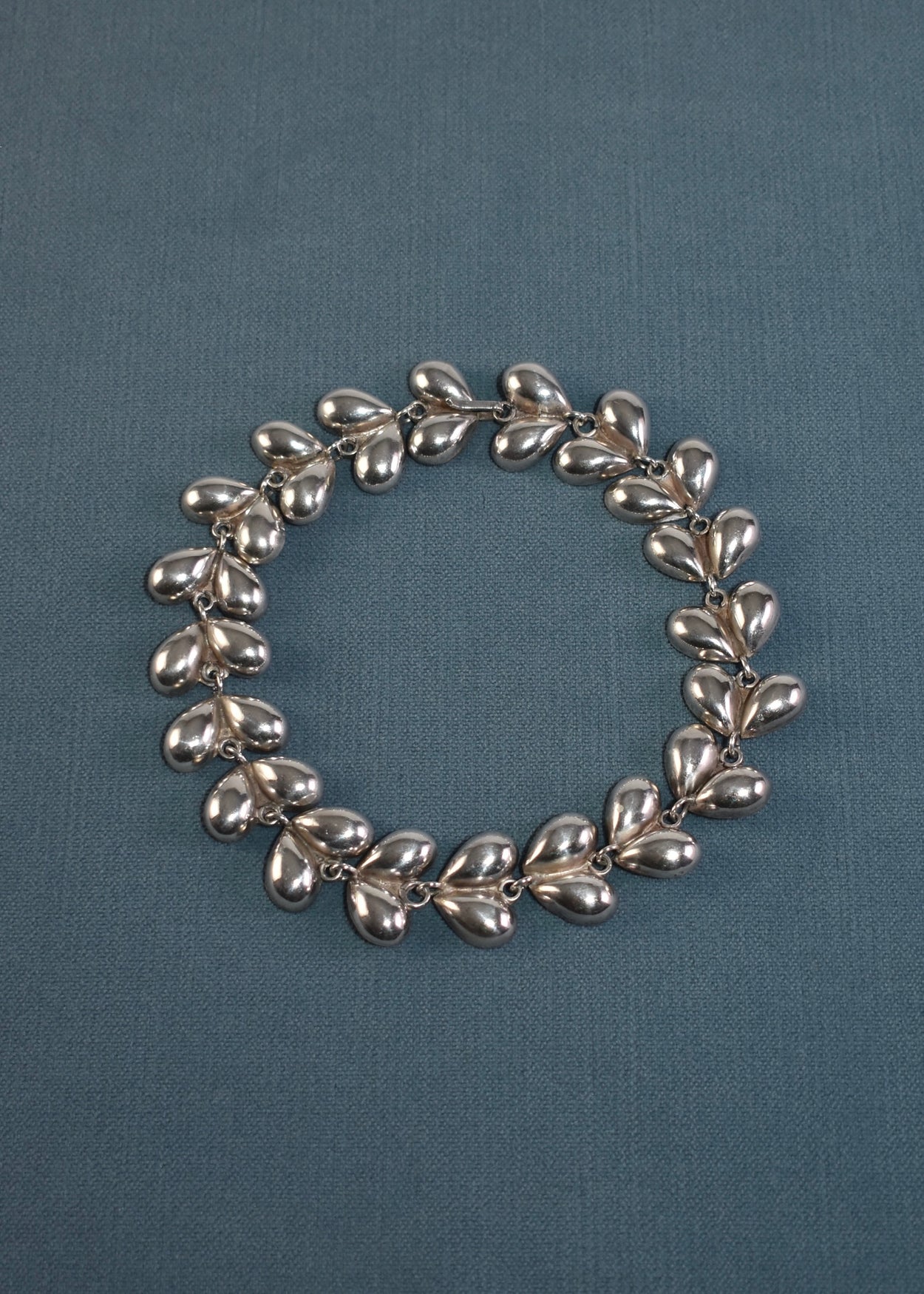 Sculptural Teardrop Collar Necklace