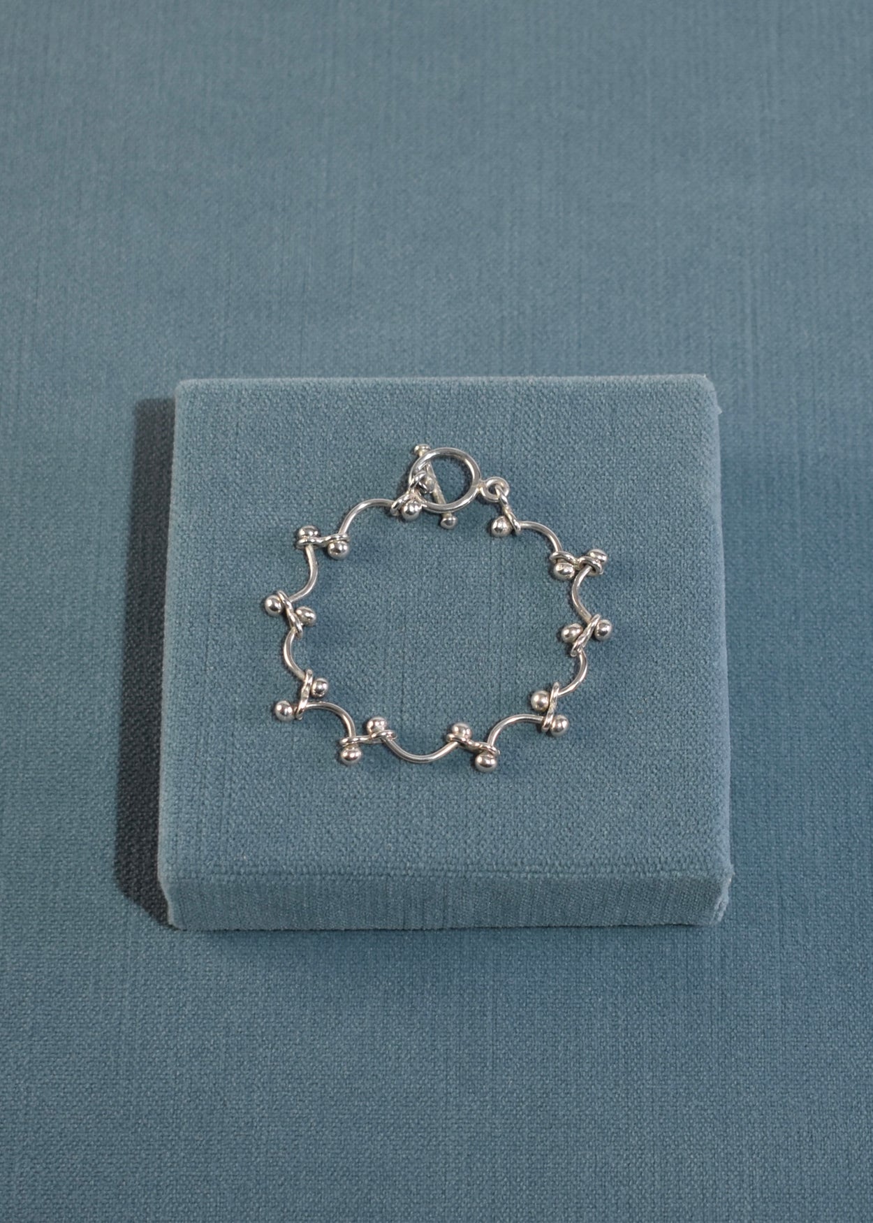 Curved Link Bracelet