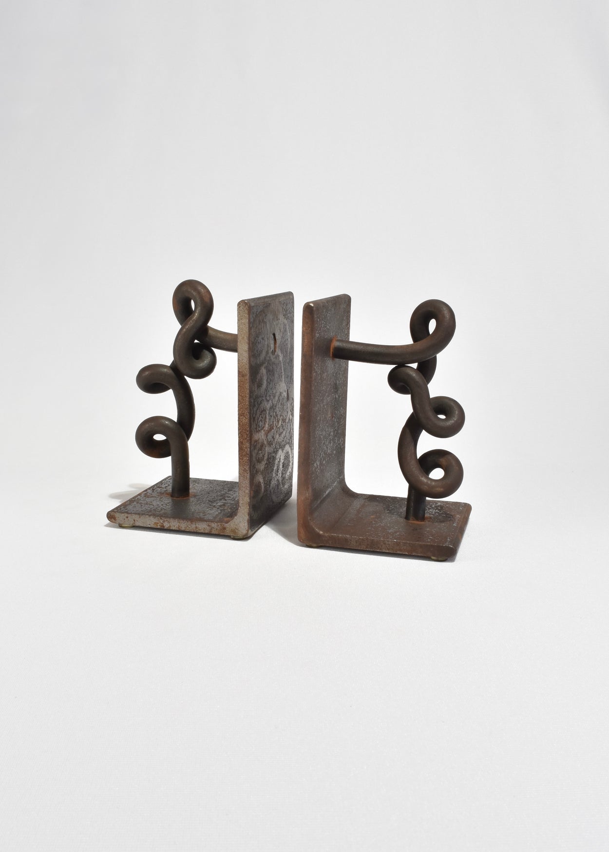 Looping Iron Bookends