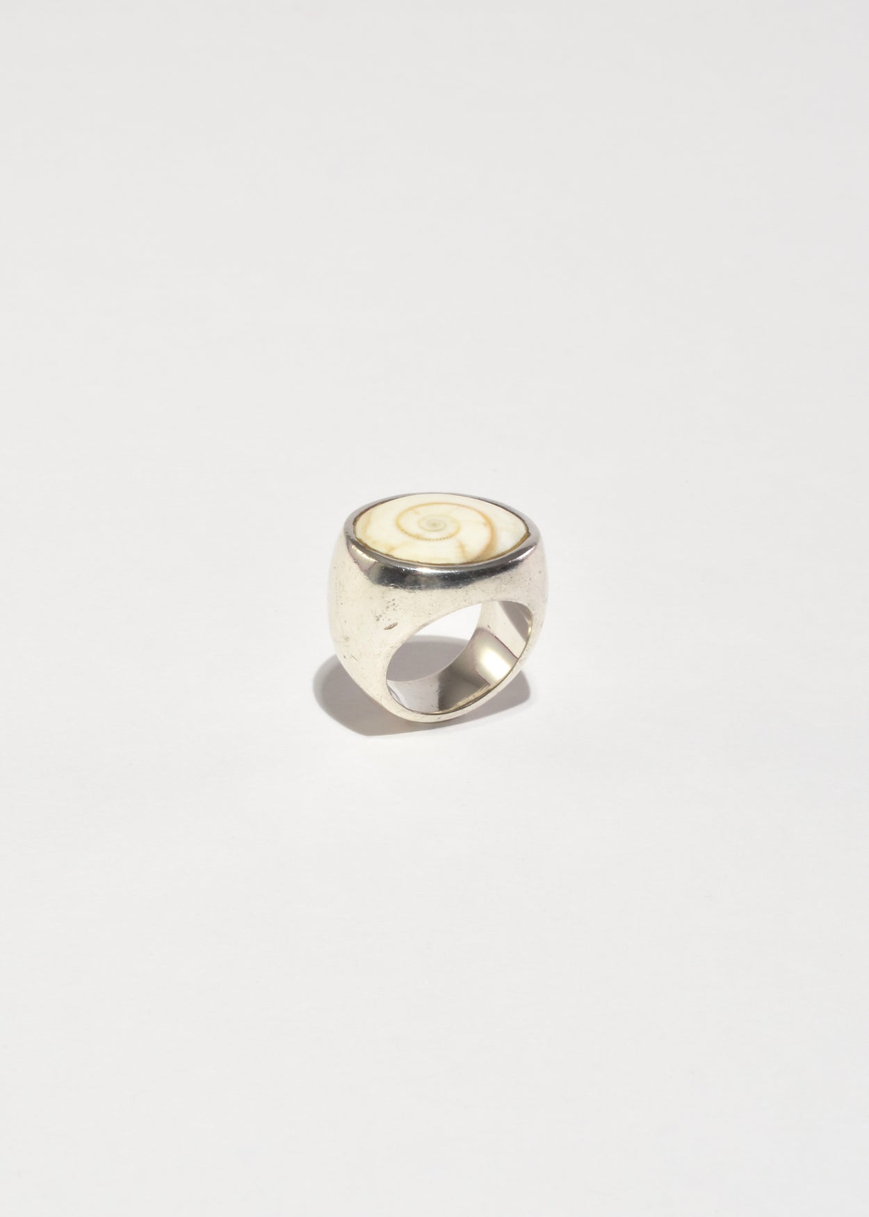 Shell Statement Ring