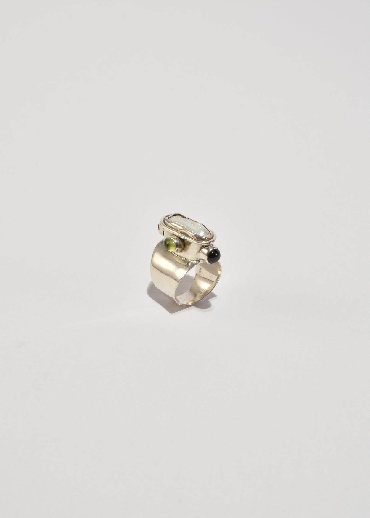 Peridot Garnet Pearl Ring
