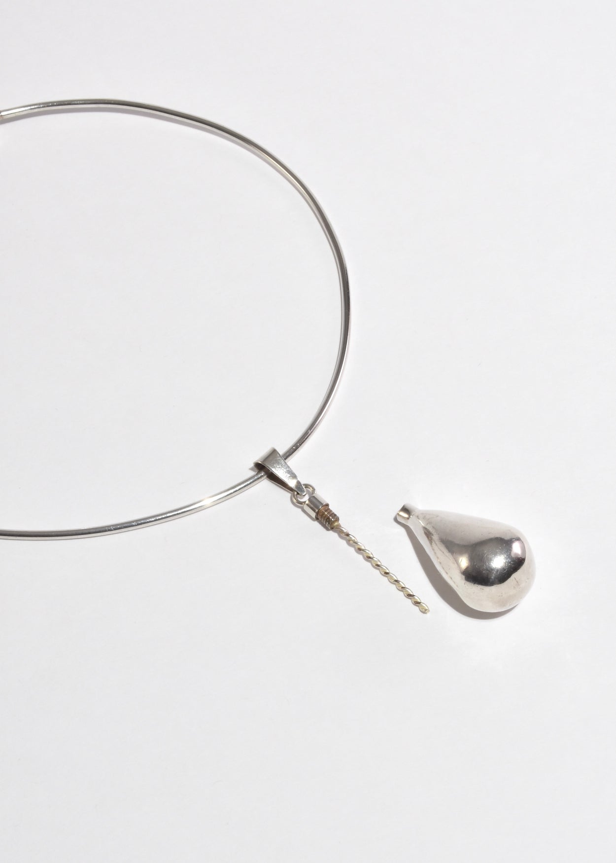 Teardrop Perfume Pendant Collar Necklace