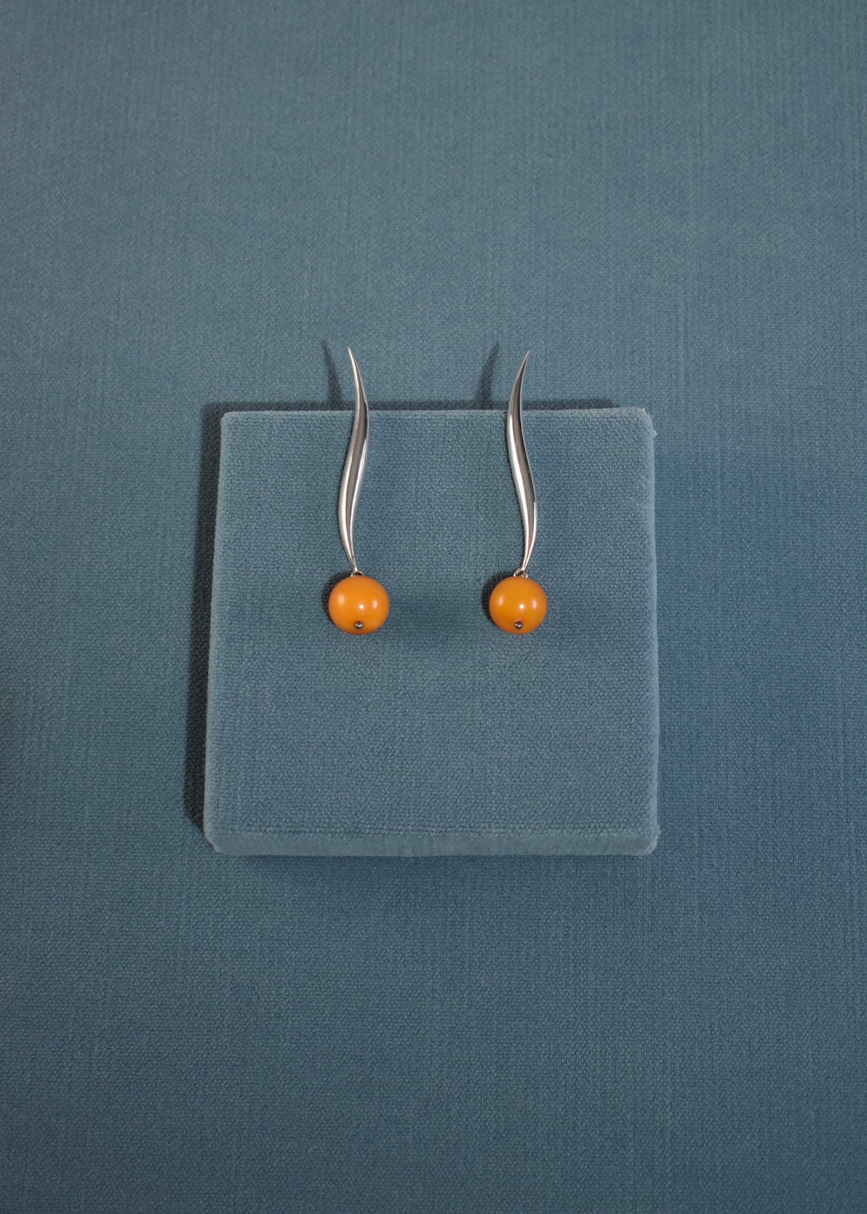 Curve Drop Earrings