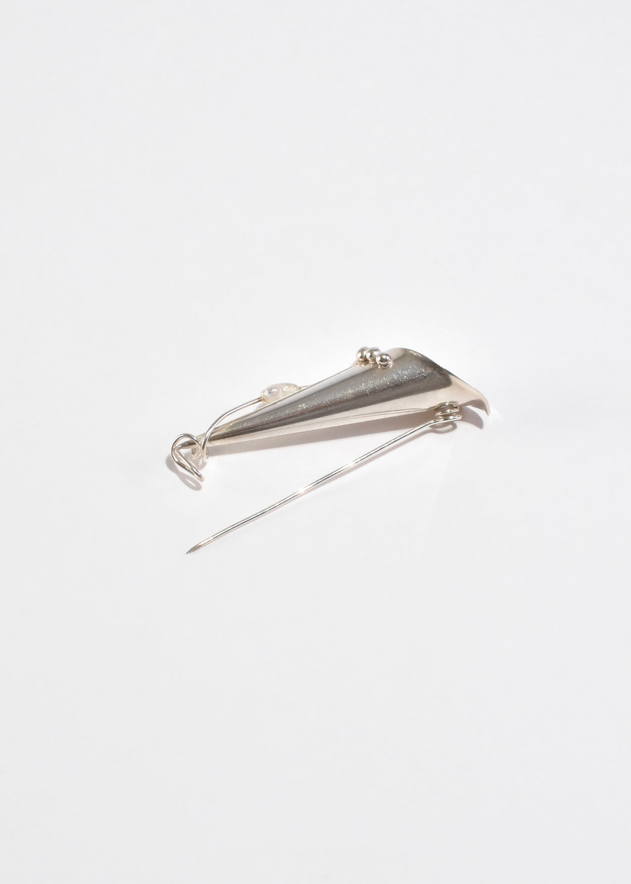 Deco Calla Lily Brooch
