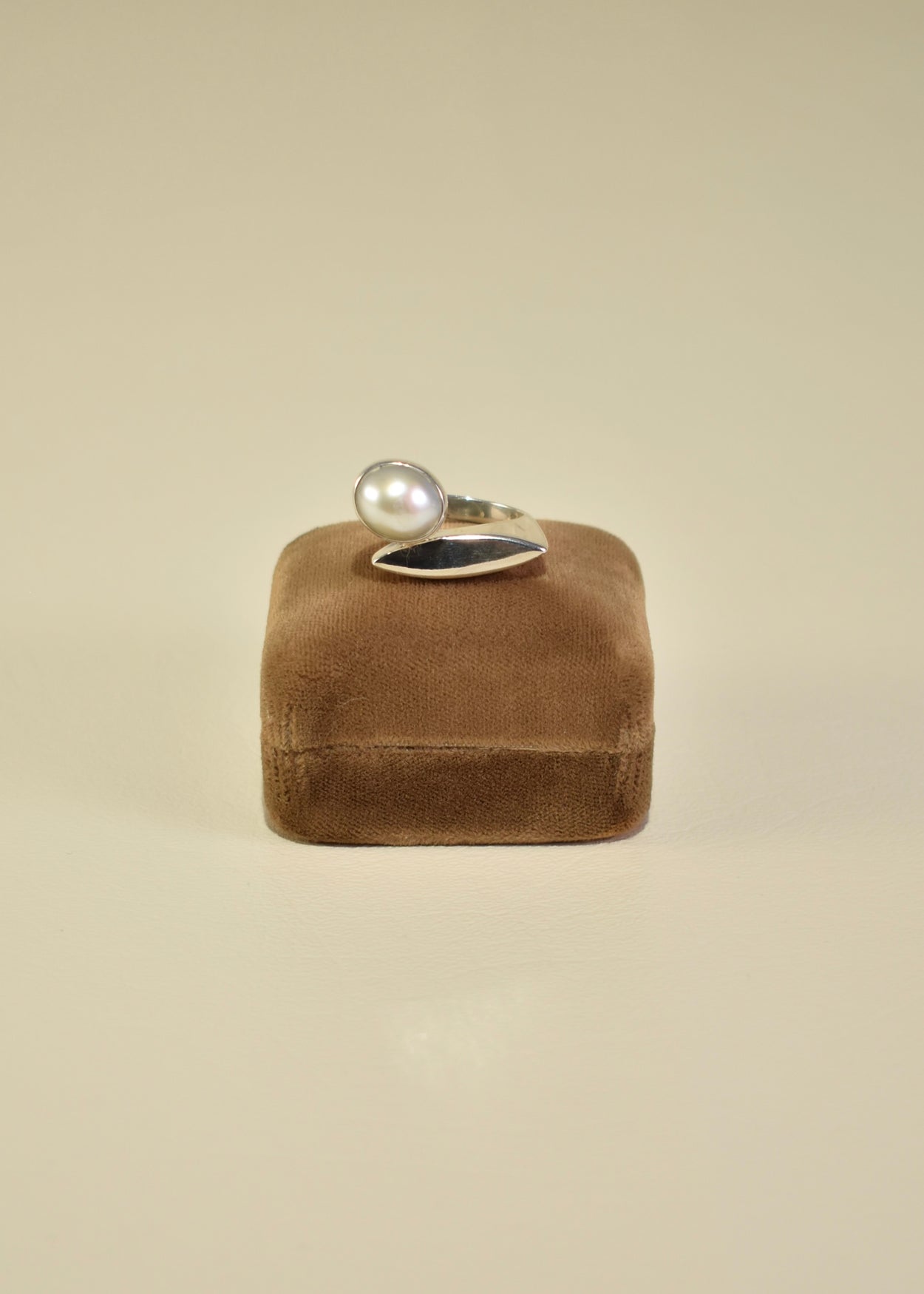 Asymmetrical Pearl Ring