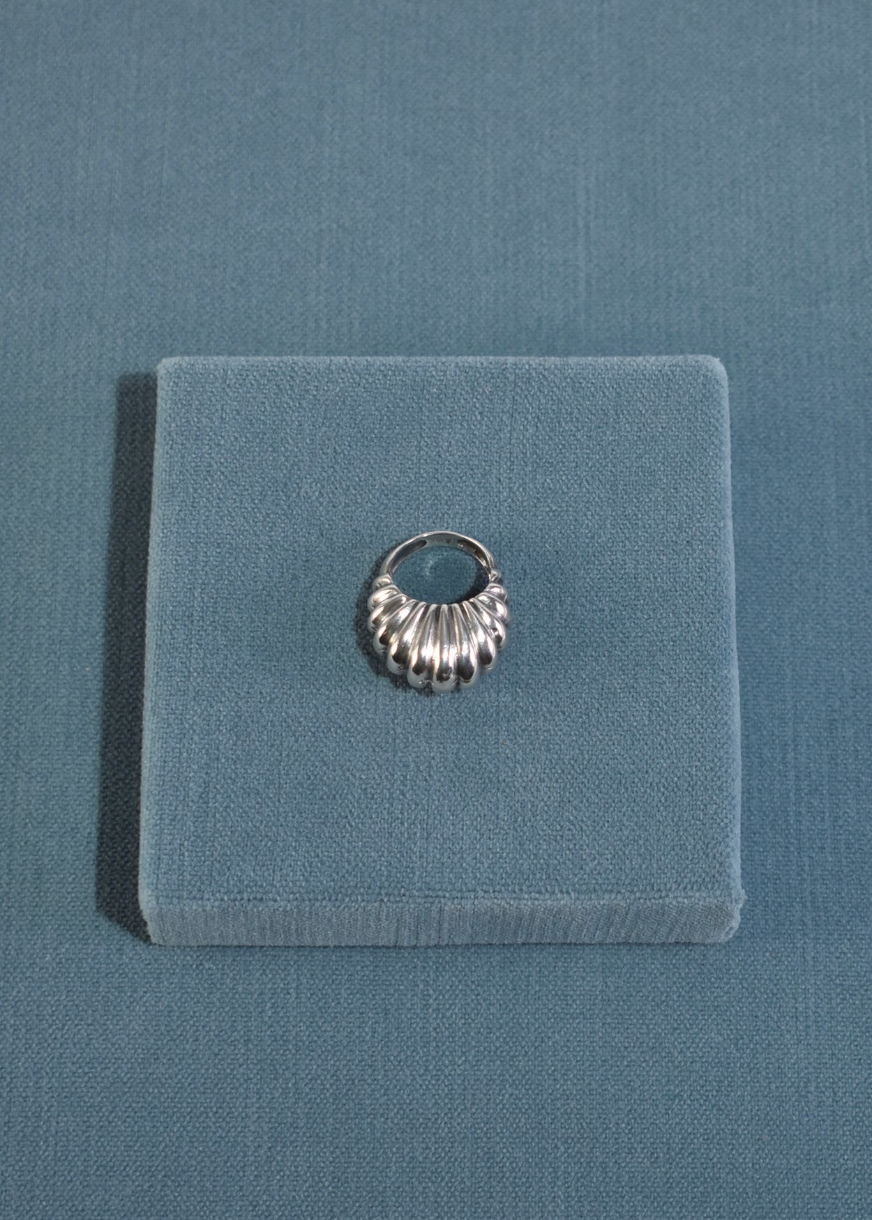 Ribbed Statement Ring