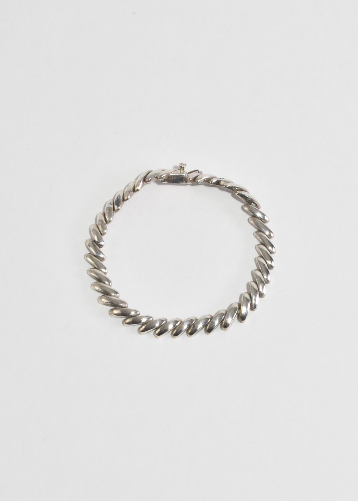 Curved Link Bracelet