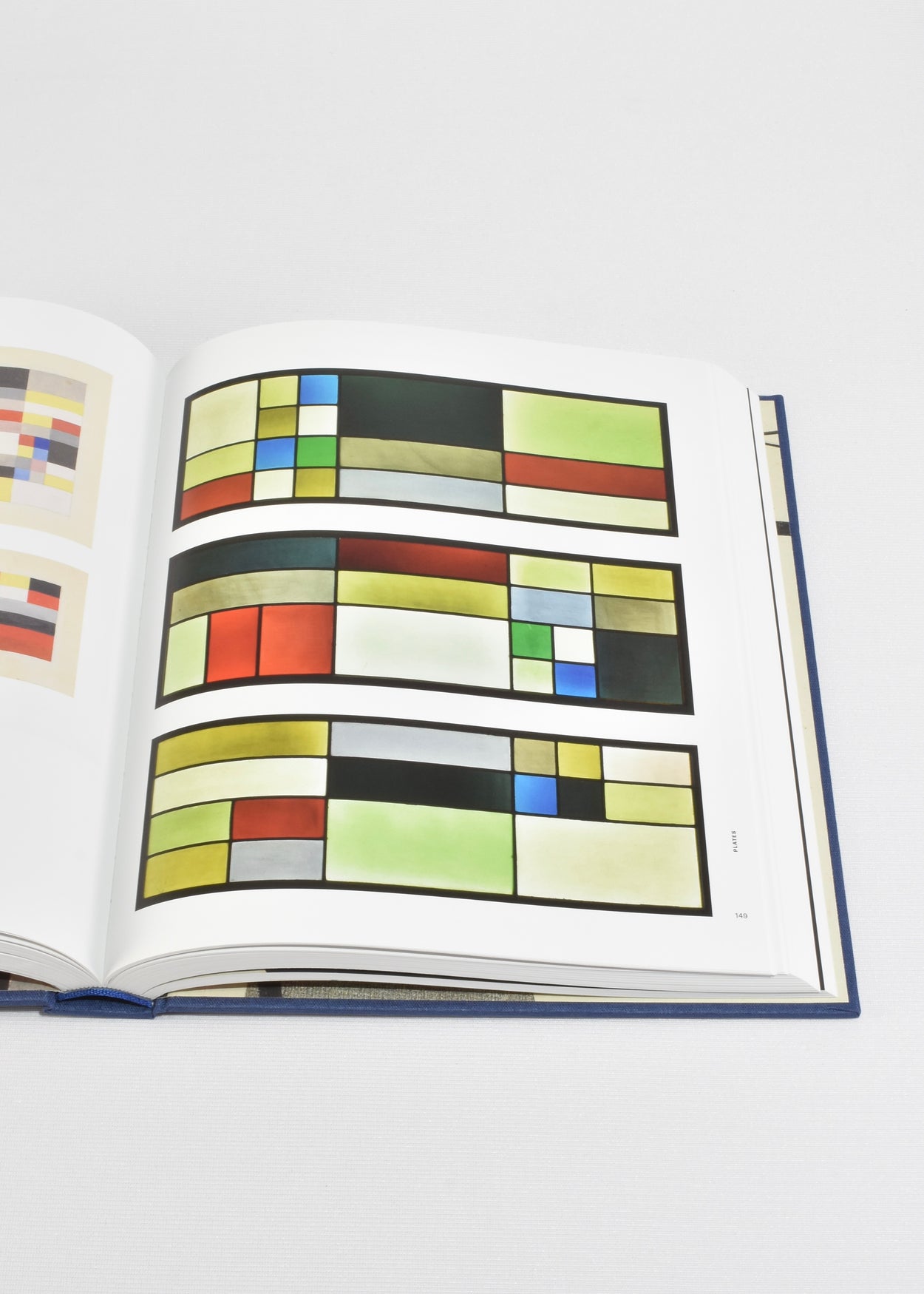 Sophie Taeuber-Arp: Living Abstraction