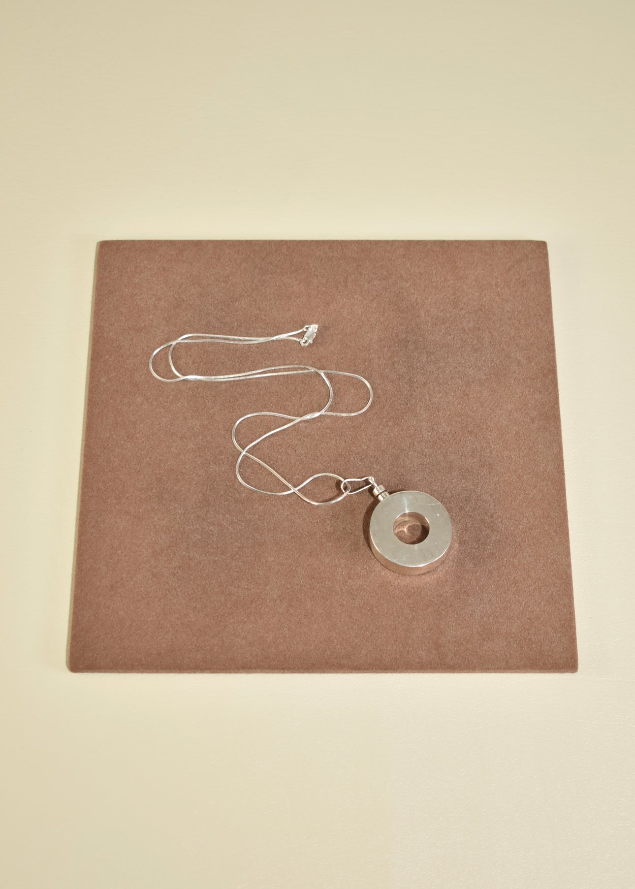 Circle Perfume Pendant Necklace