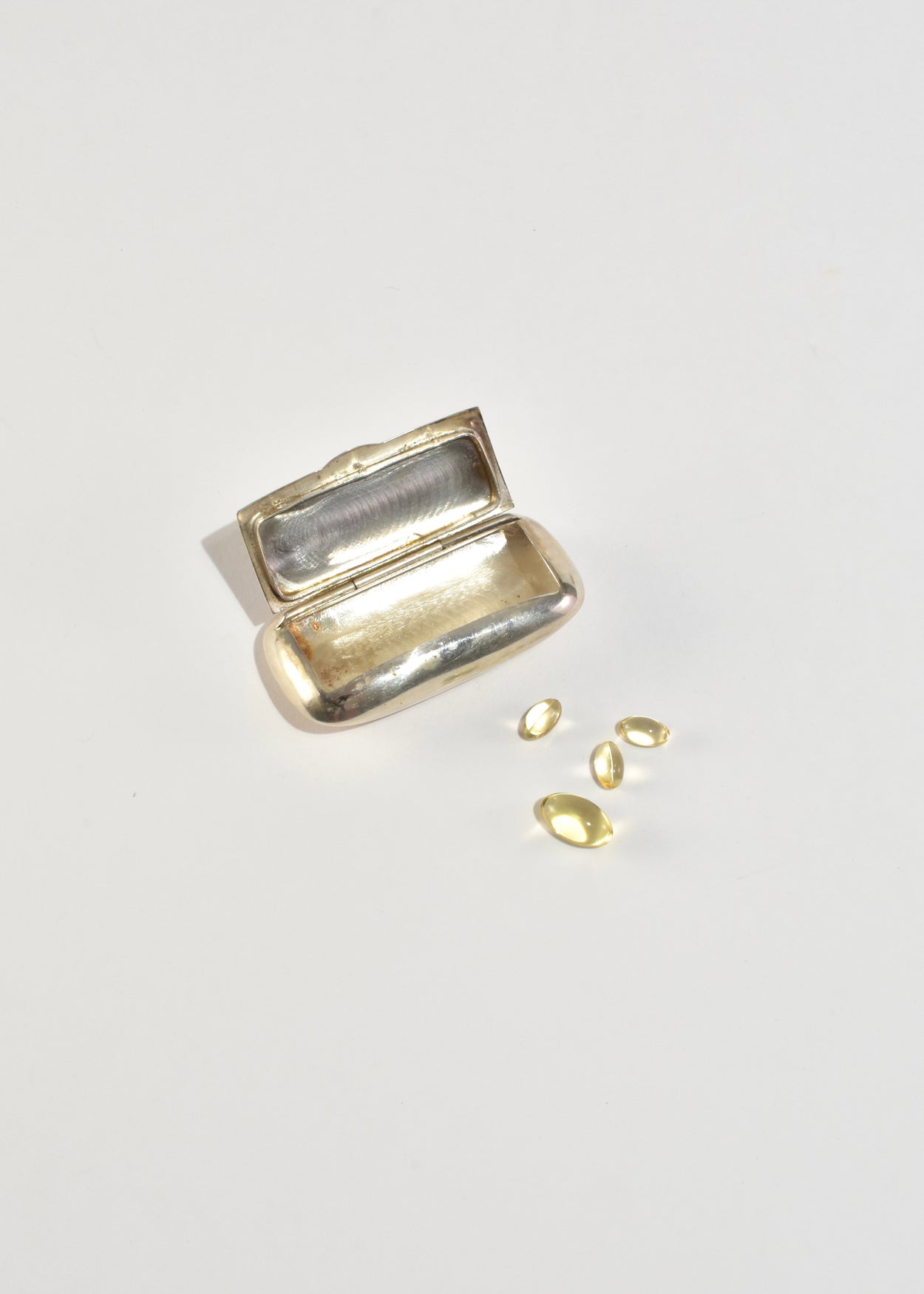 Sterling Elongated Pillbox