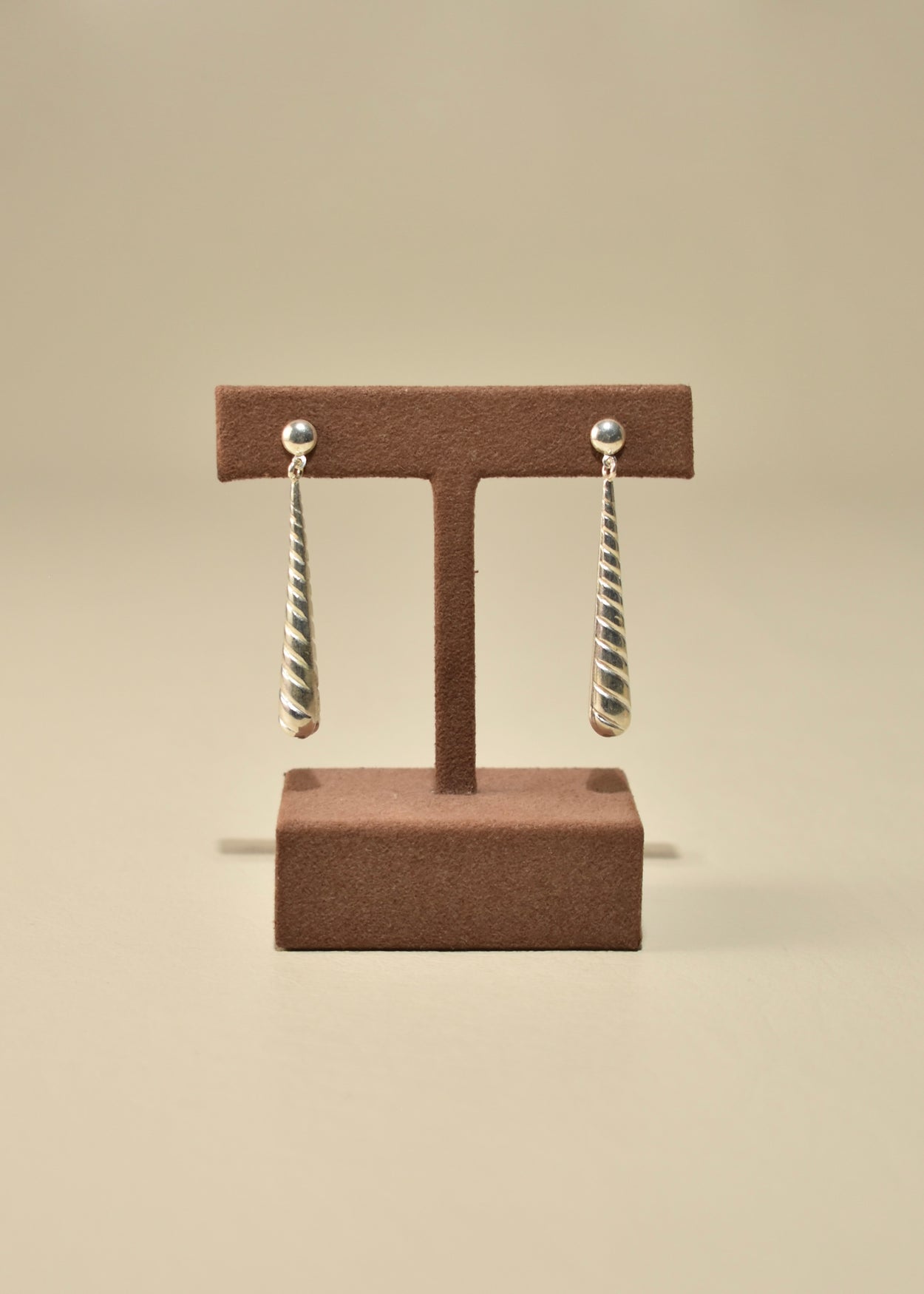Ribbed Teardrop Earrings