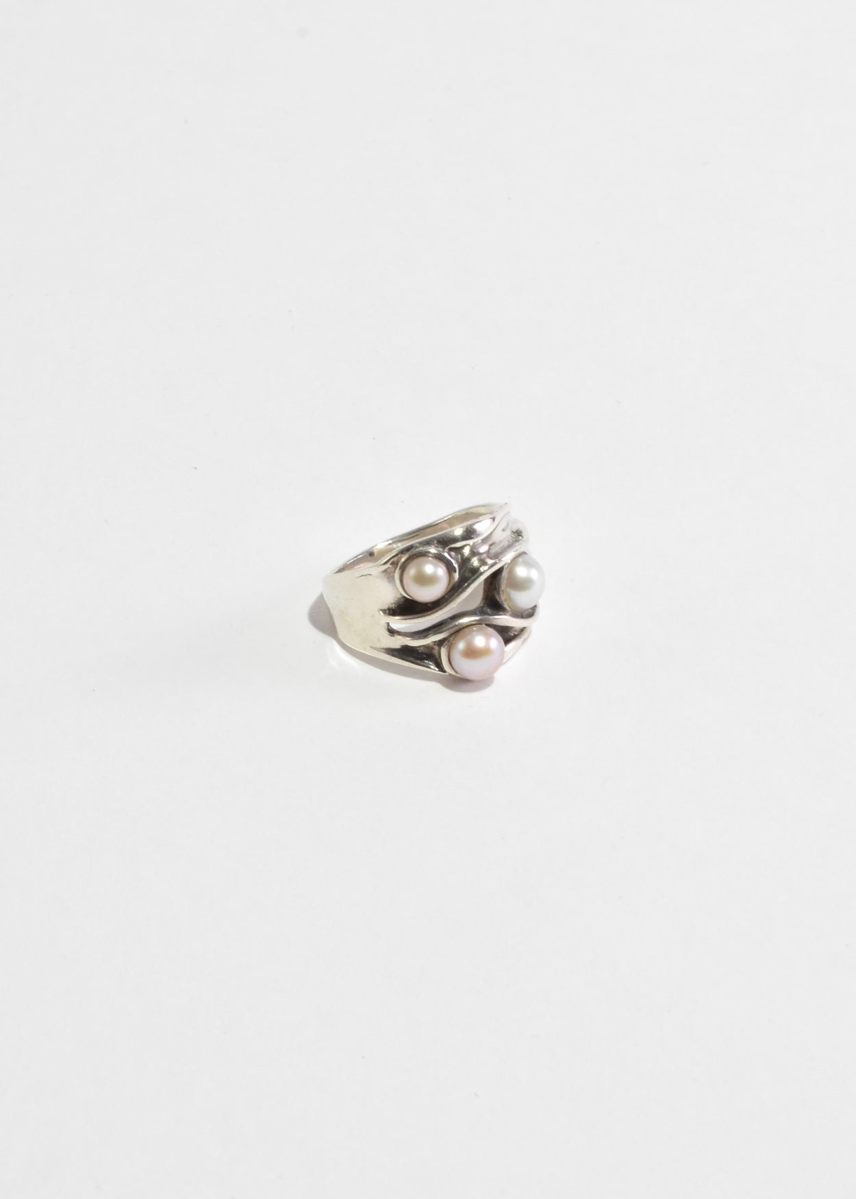 Organic Three Pearl Ring