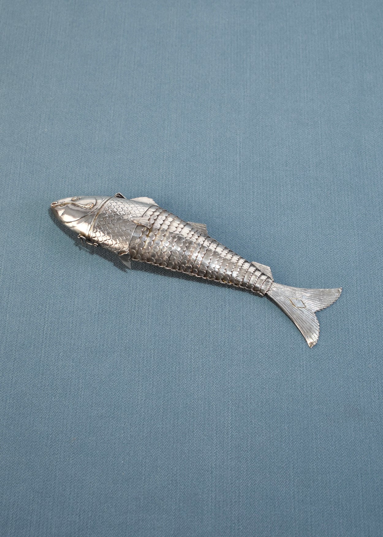 Articulated Fish Box