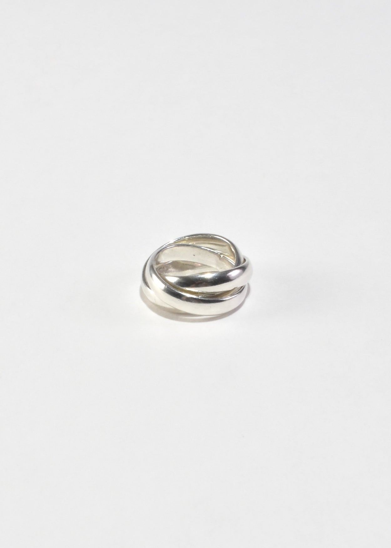 Kinetic Layered Band Ring