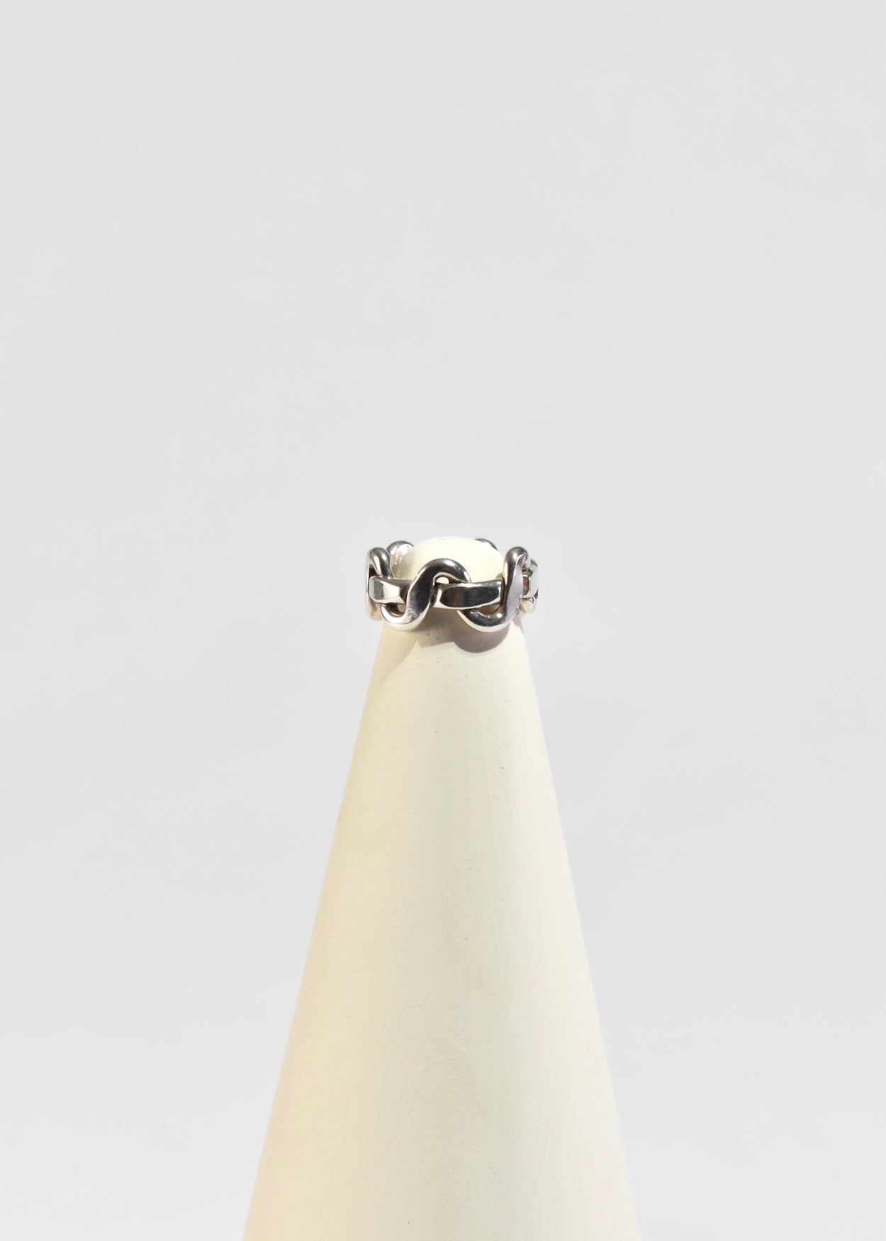 Sculptural Wavy Ring