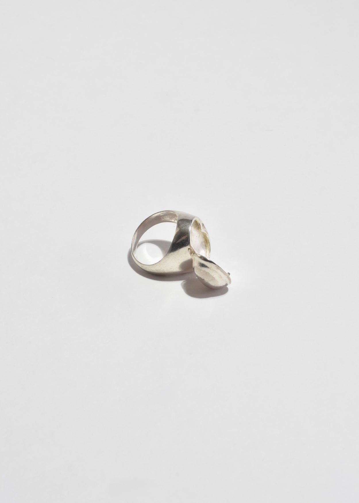 Oval Container Ring
