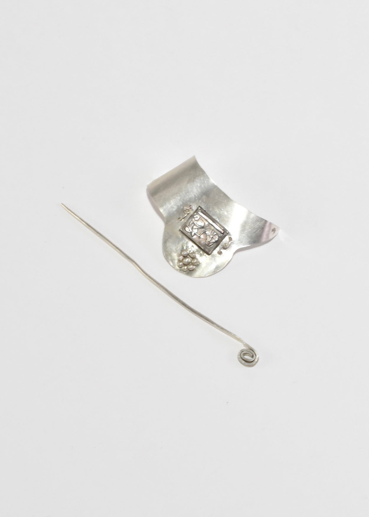 Mother of Pearl Cameo Hair Pin