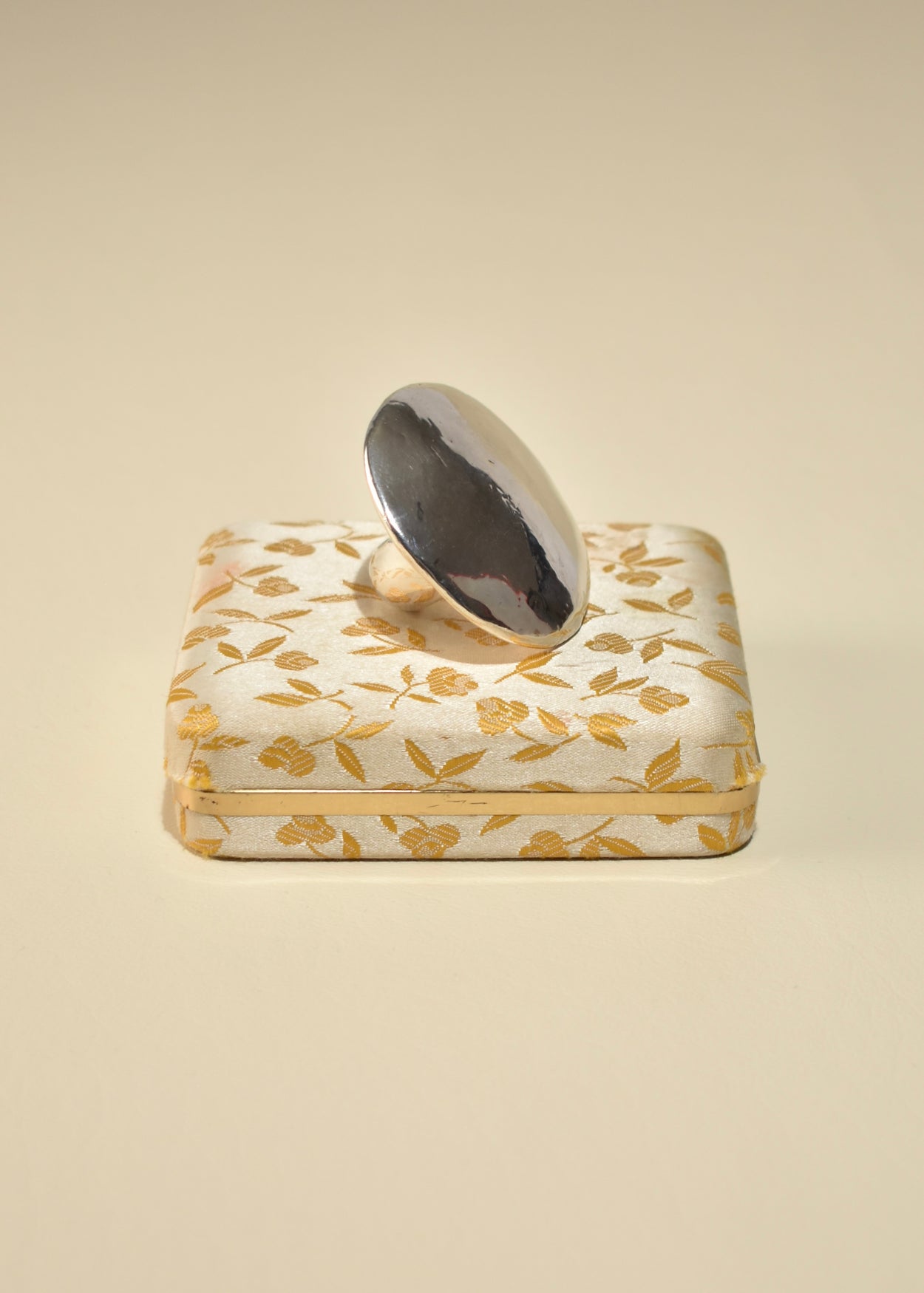 Disc Statement Ring
