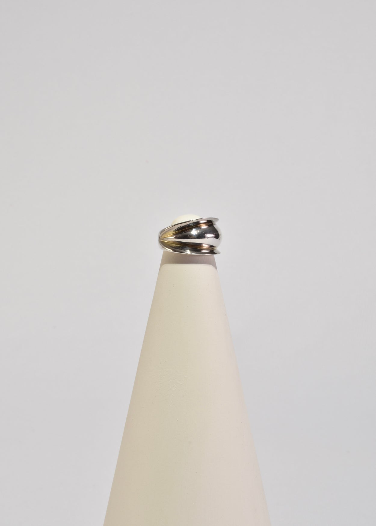 Modernist Curve Ring