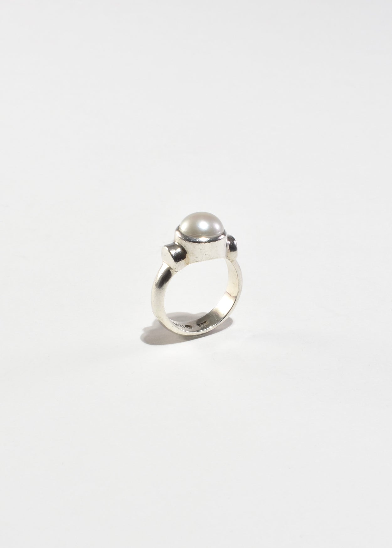 Round Pearl Ring