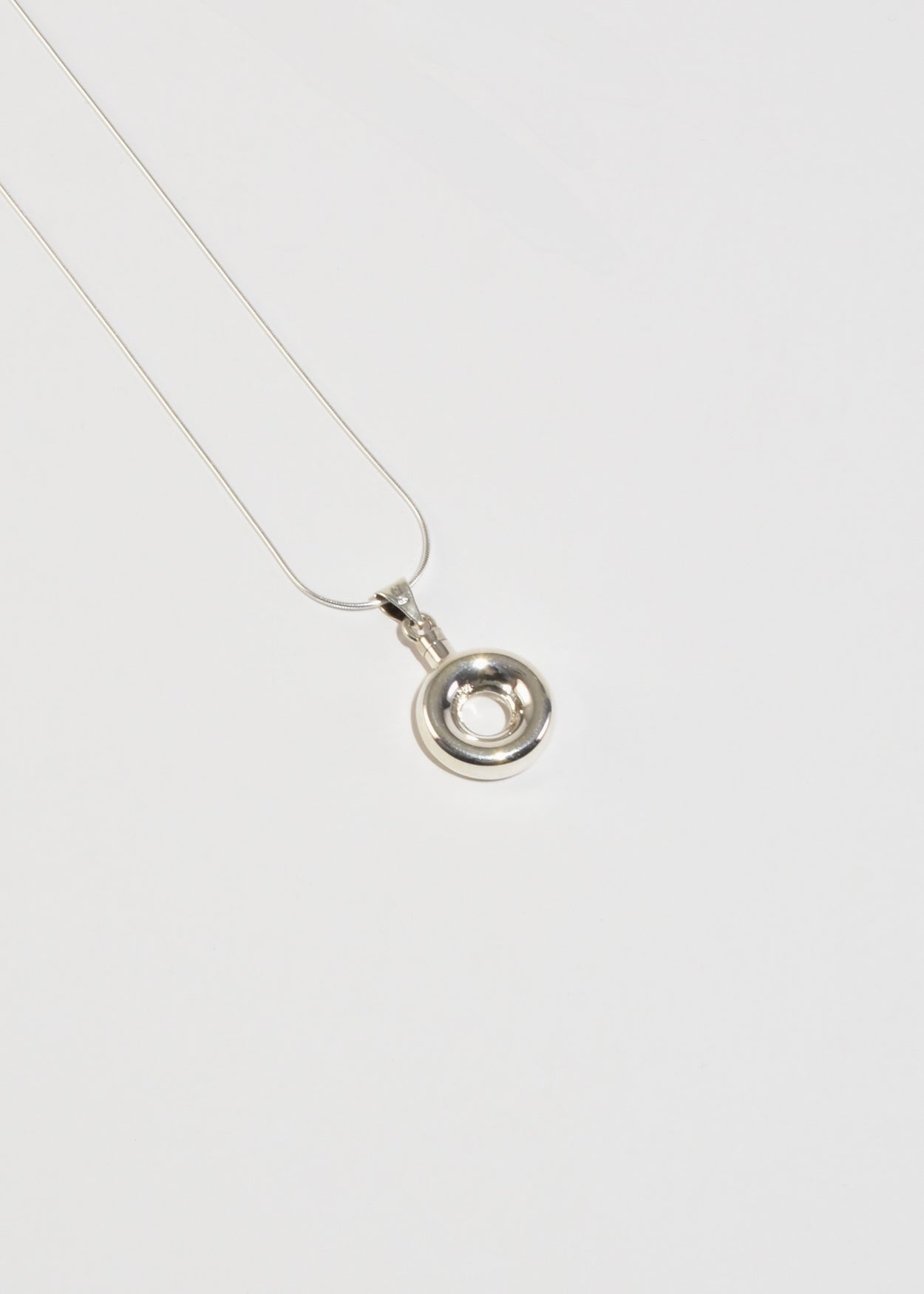 Circle Perfume Pendant Necklace