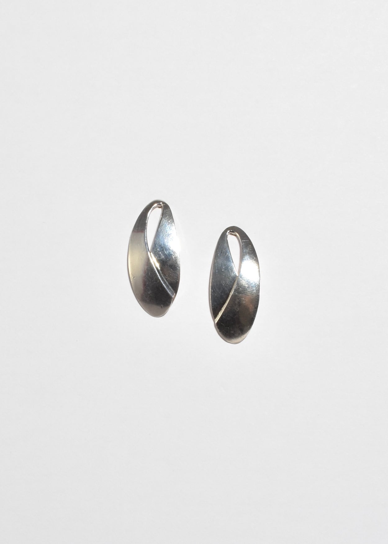 Sterling Overlap Earrings