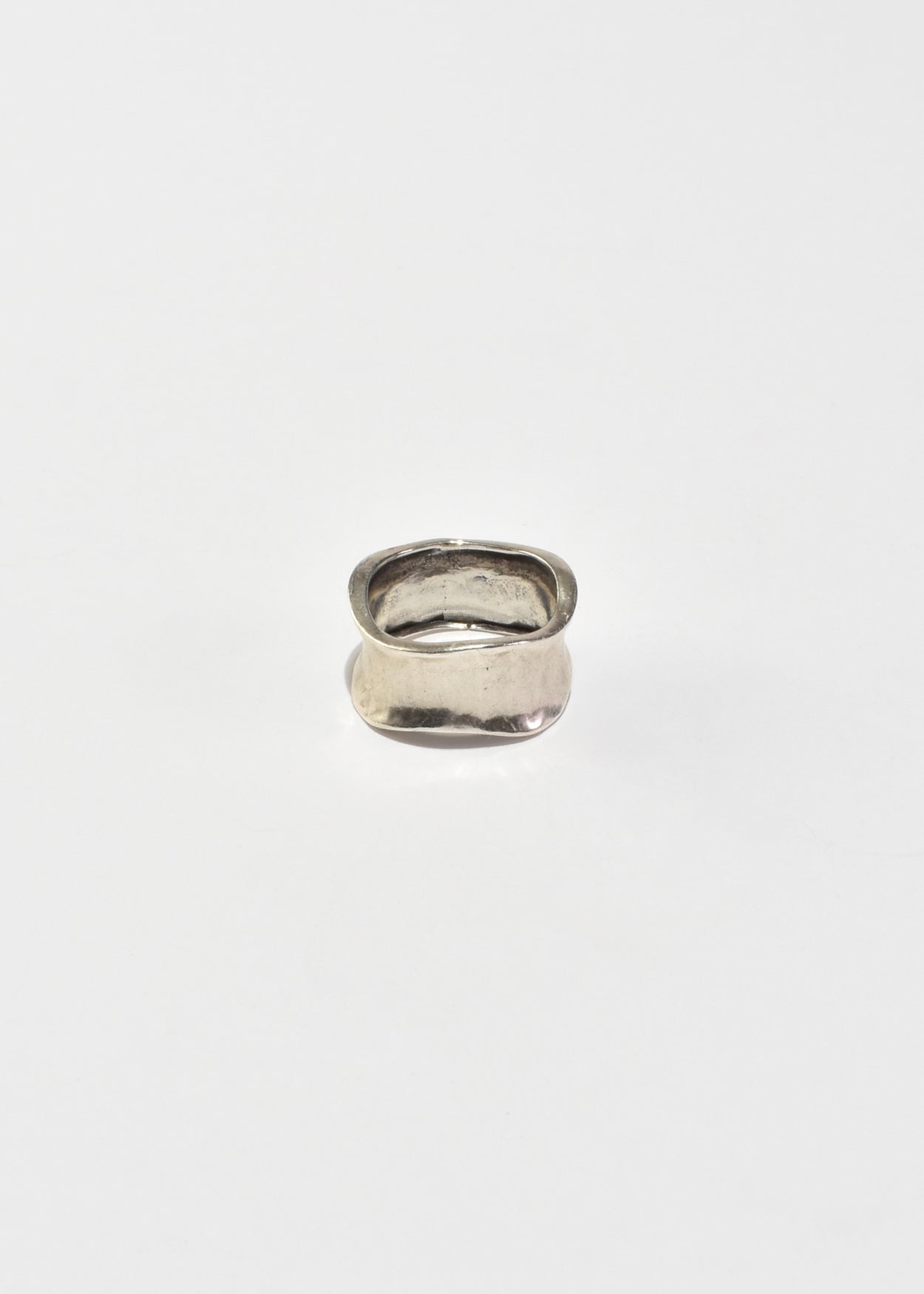 Wavy Band Ring