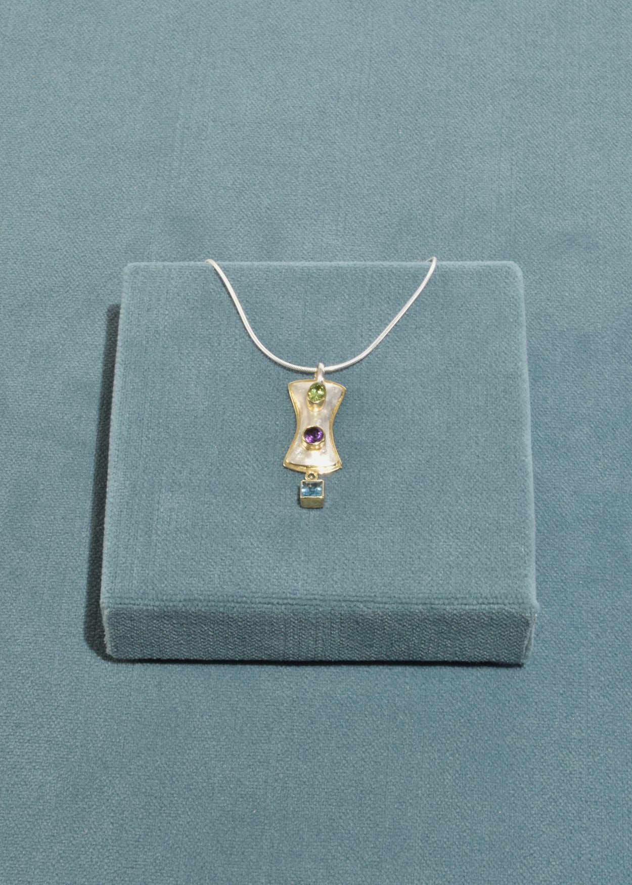 Colorful Stone Pendant Necklace