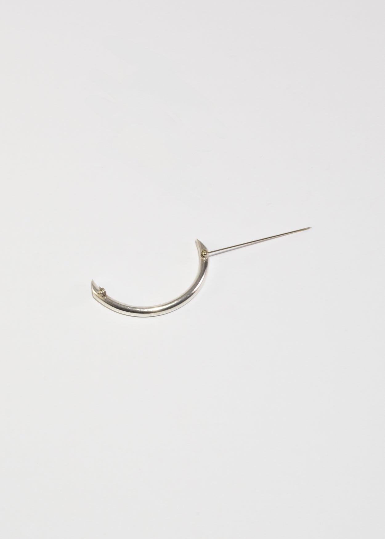 Curved Vessel Brooch