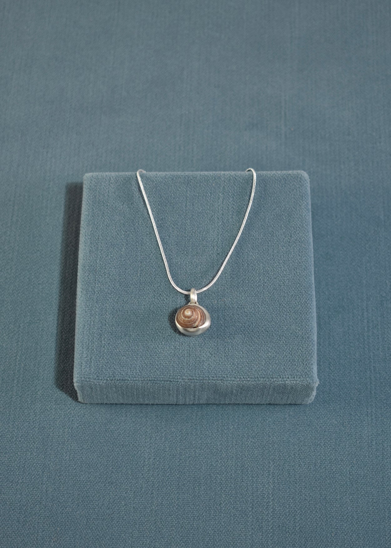 Brown Shell Pendant Necklace