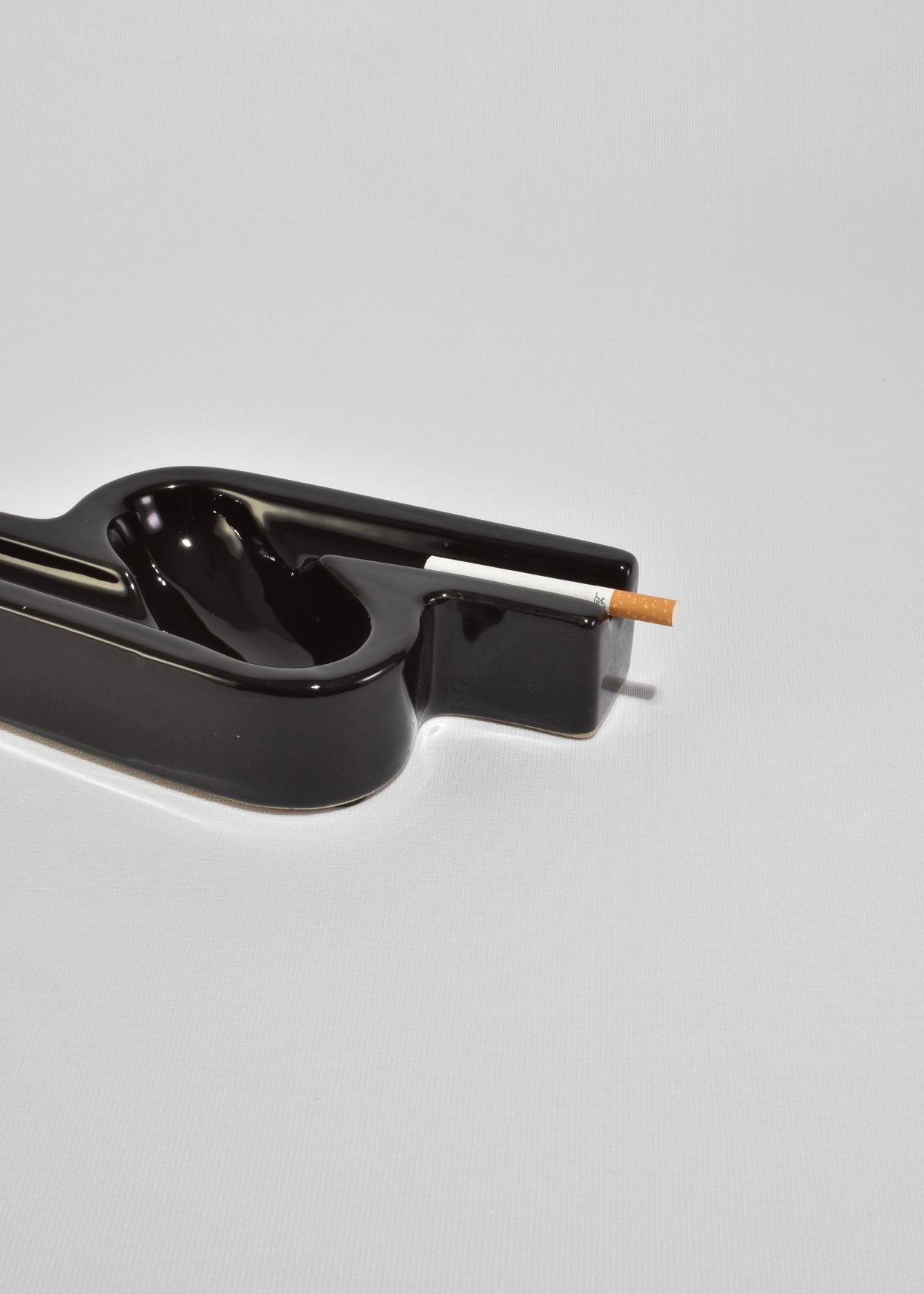 Glossy Black Ceramic Catchall