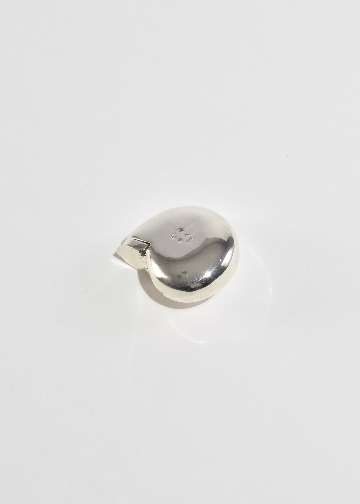 Sterling Shell Pillbox