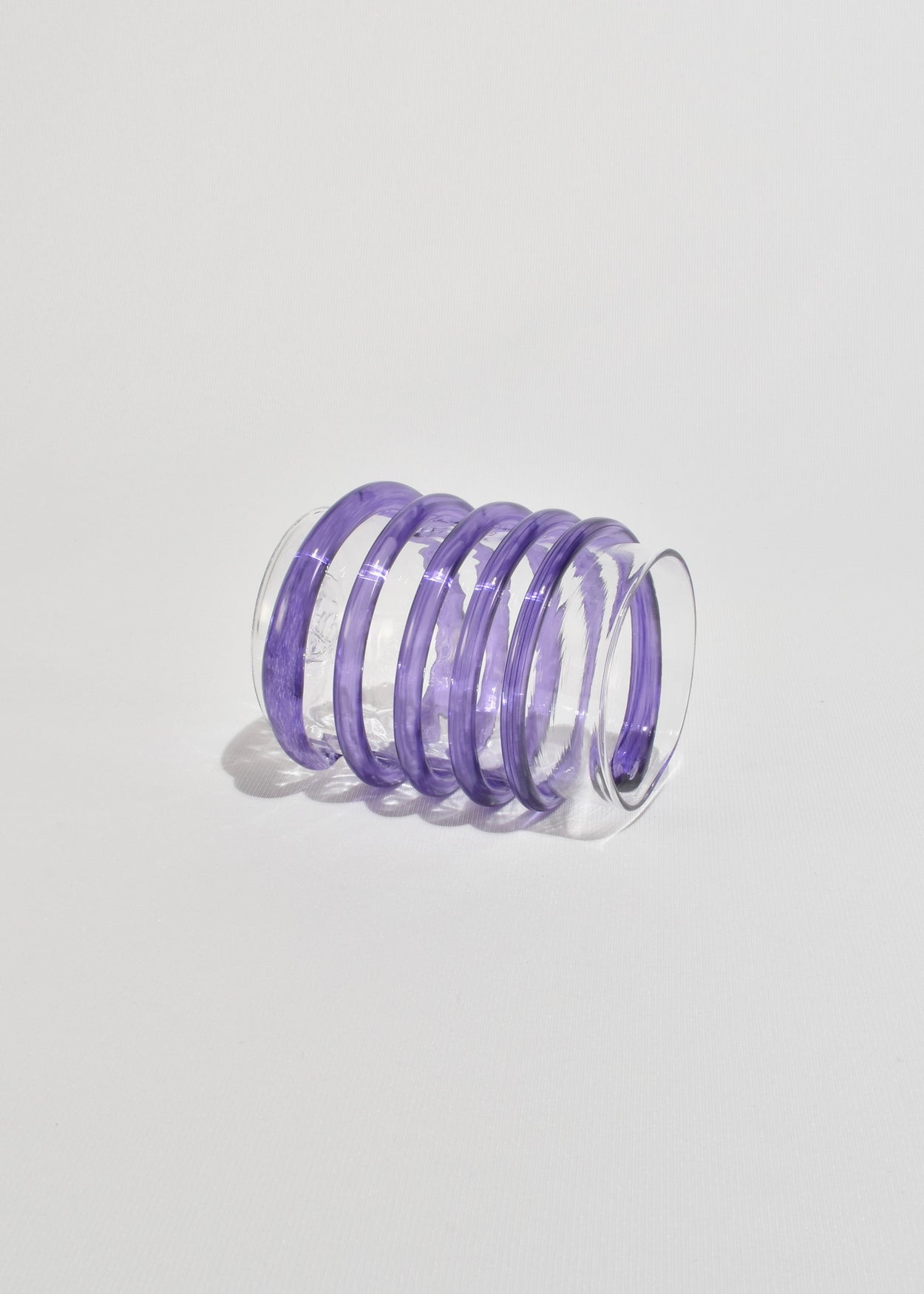 Handshake Spiral Cup in Purple