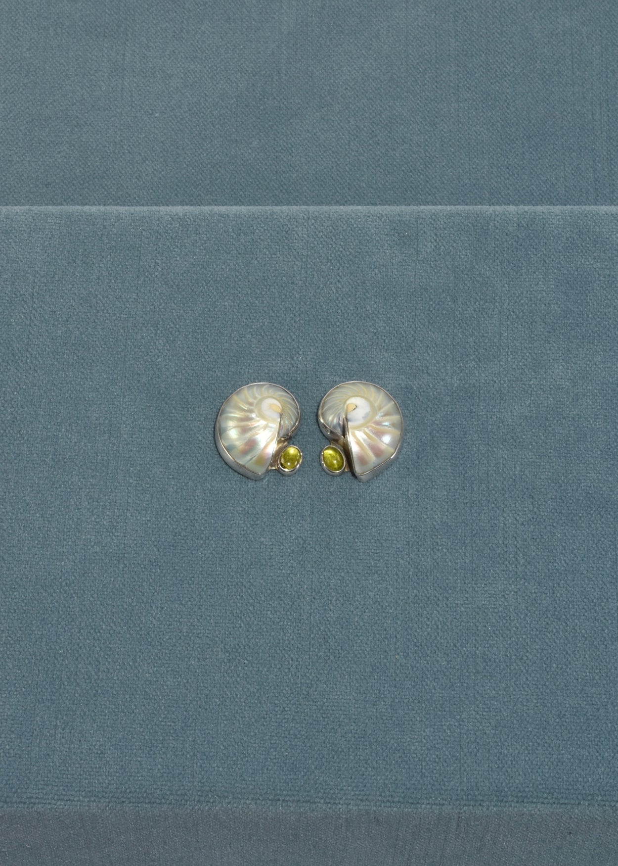 Shell Peridot Earrings