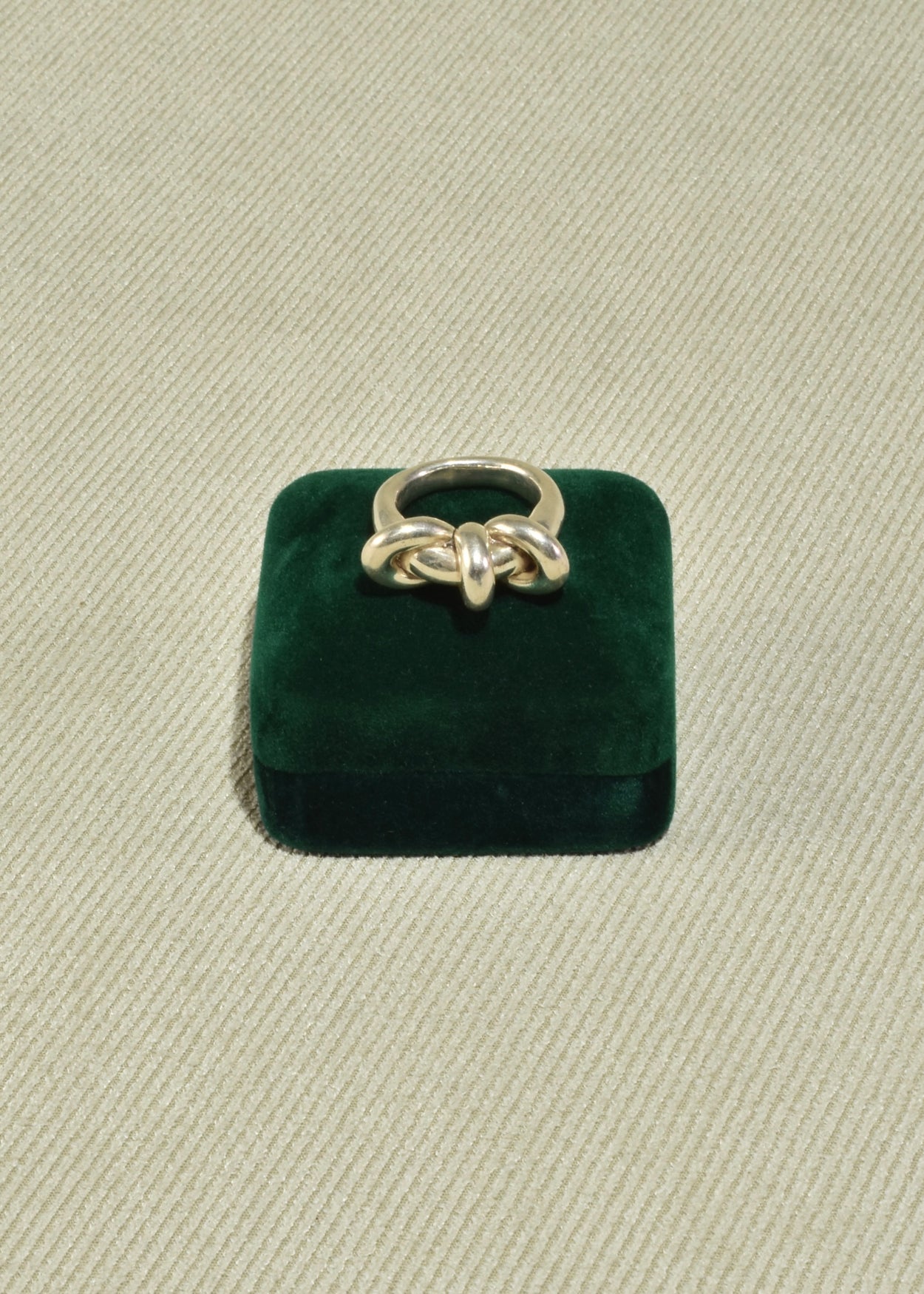 Triple Loop Ring