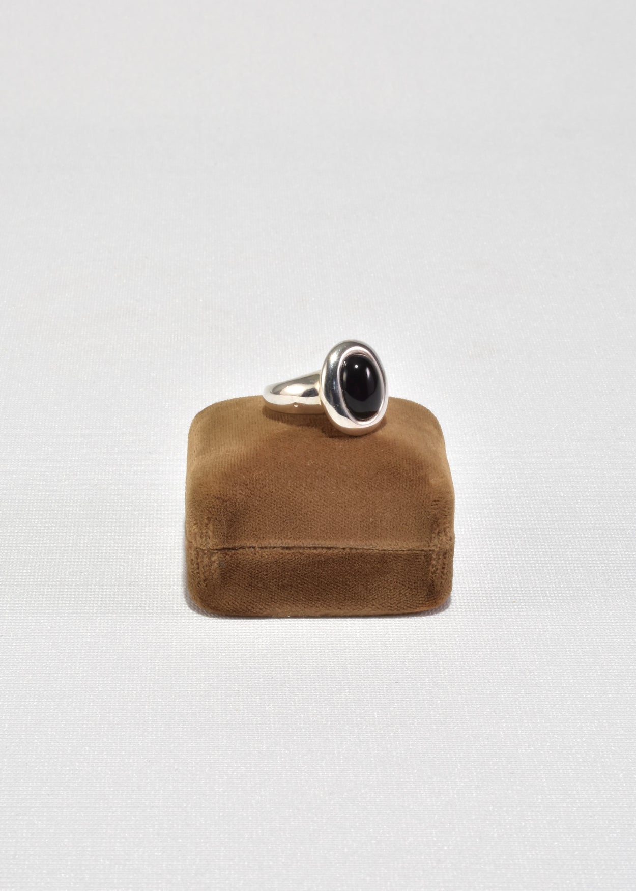 Oval Onyx Ring