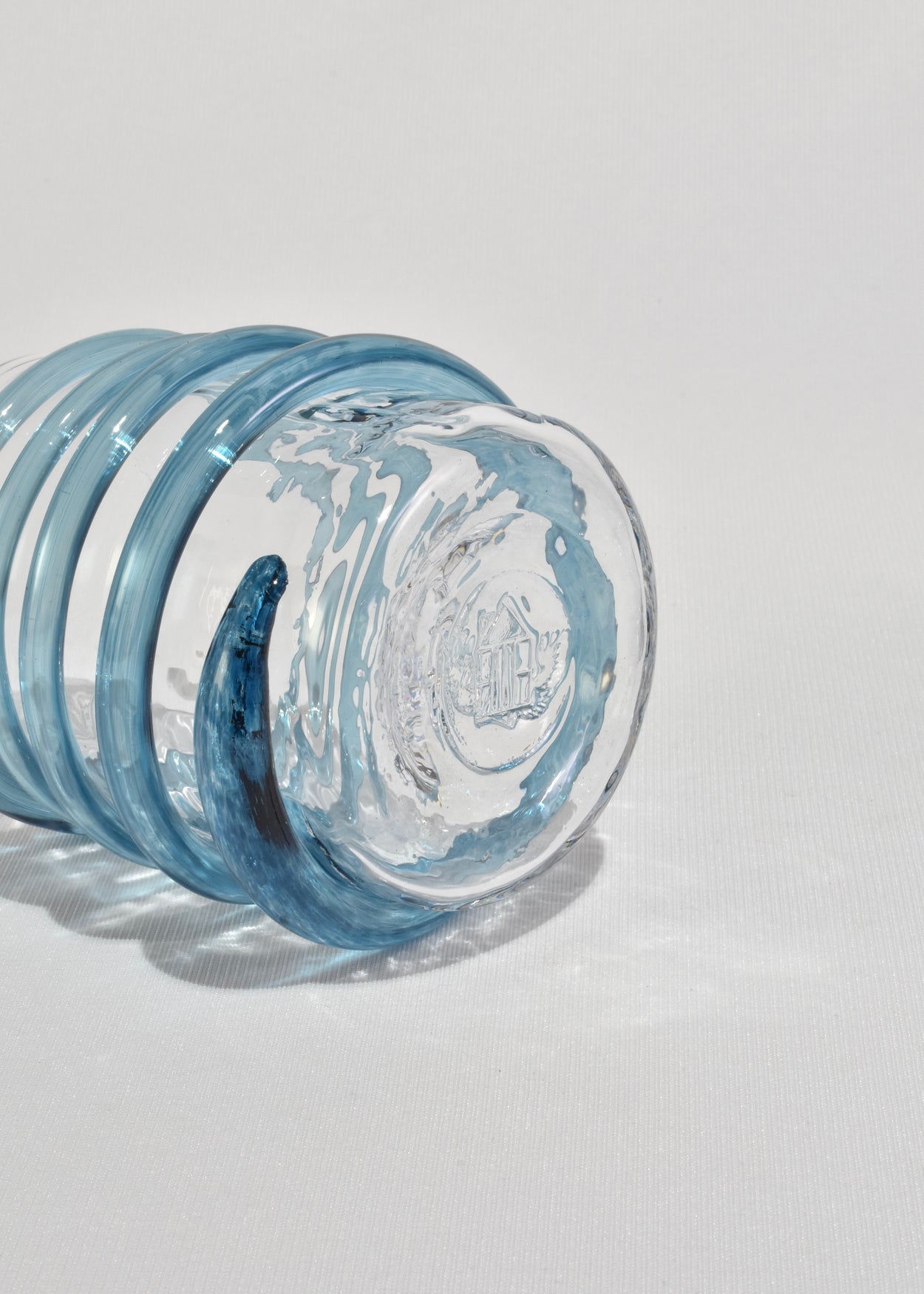 Handshake Spiral Cup in Teal
