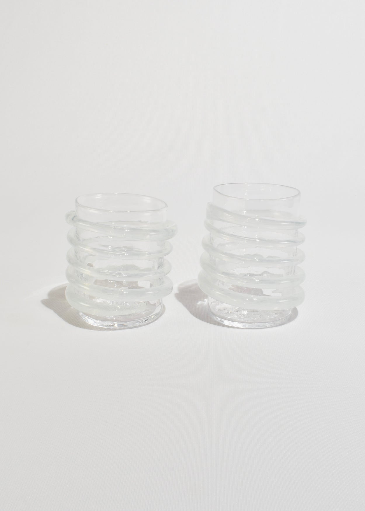 Handshake Spiral Cup in Opalescent