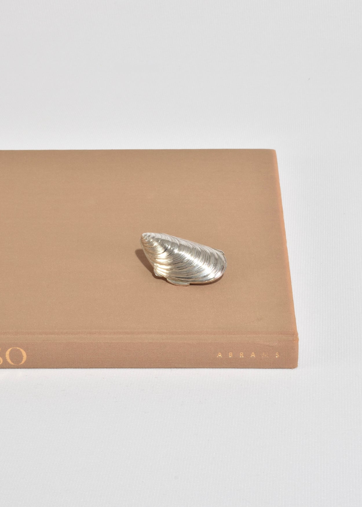 Italian Mussel Pill Box