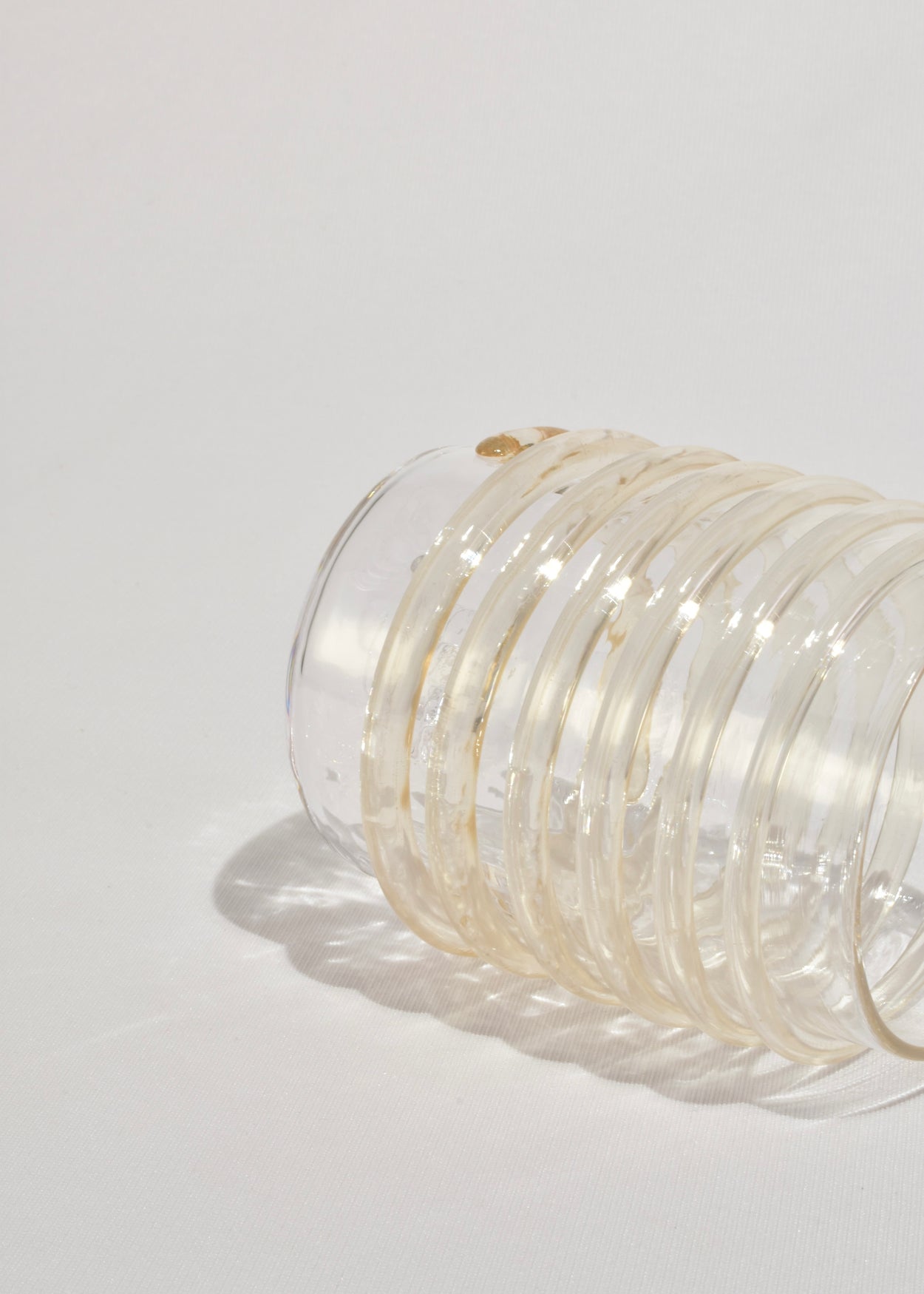 Handshake Spiral Cup in Honey