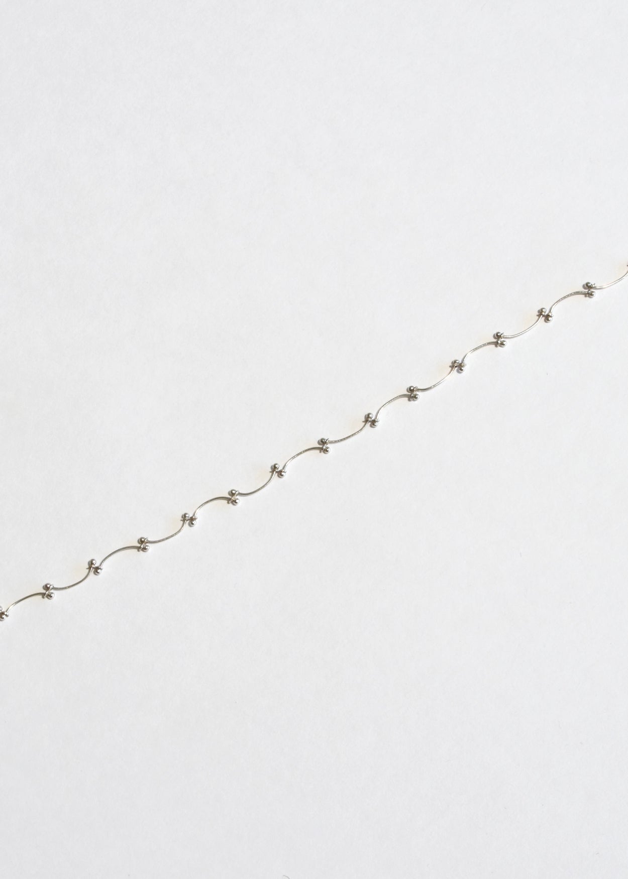 Curved Link Necklace