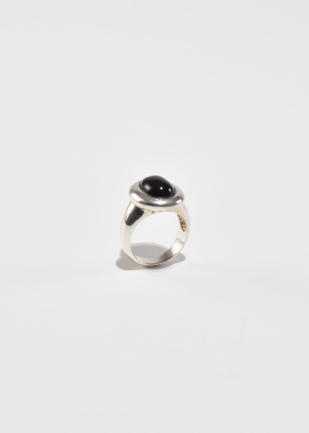 Oval Onyx Ring
