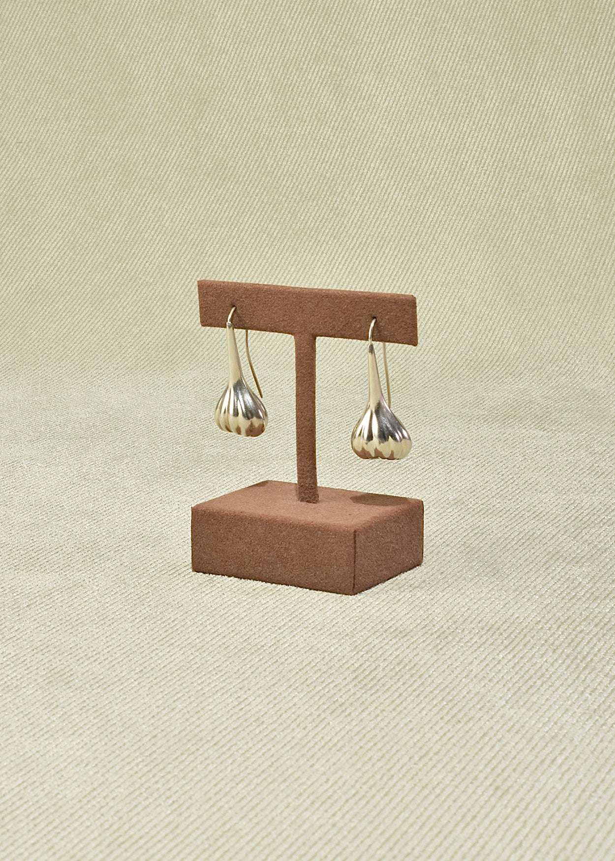 Ribbed Teardrop Earrings