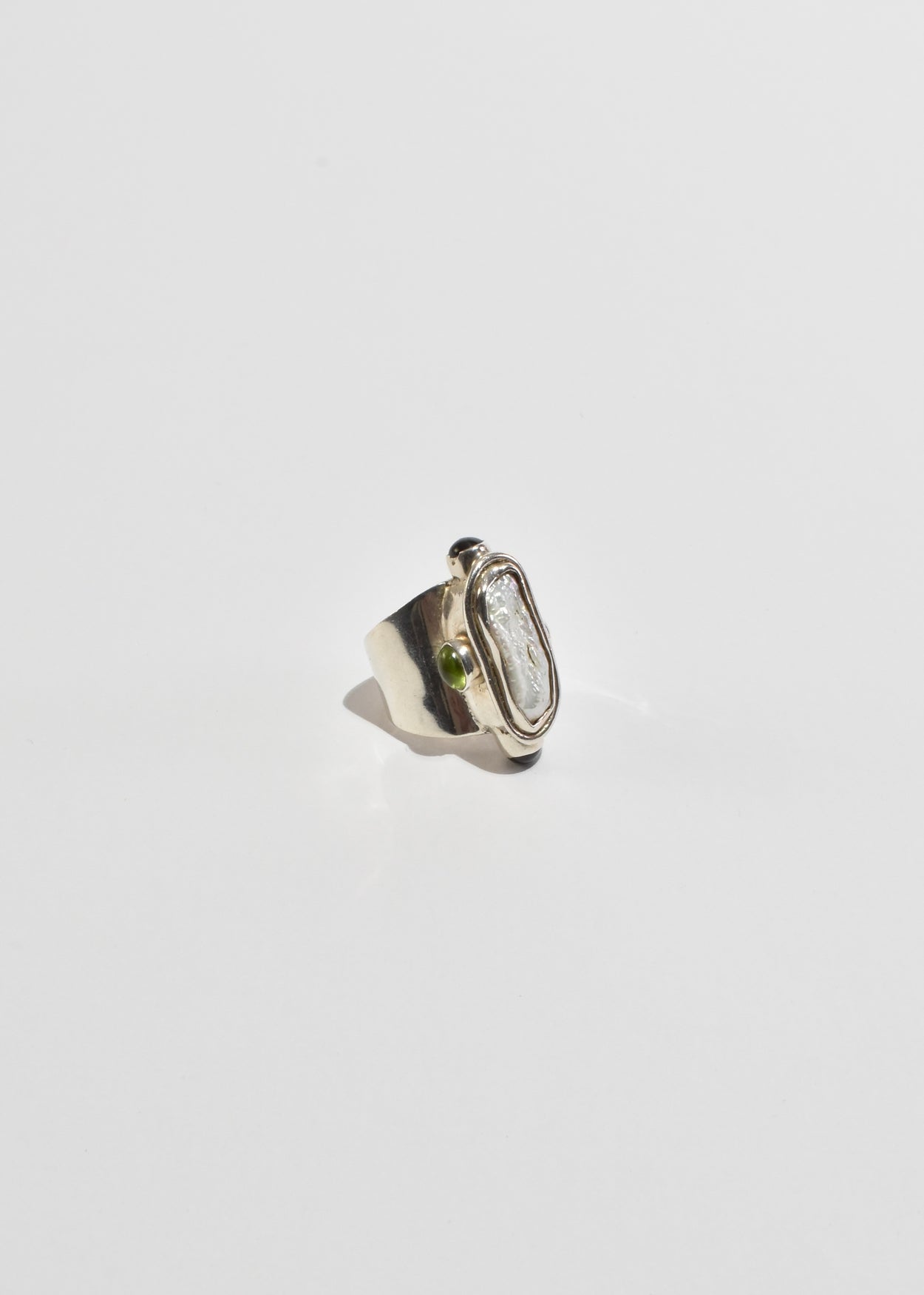 Peridot Garnet Pearl Ring