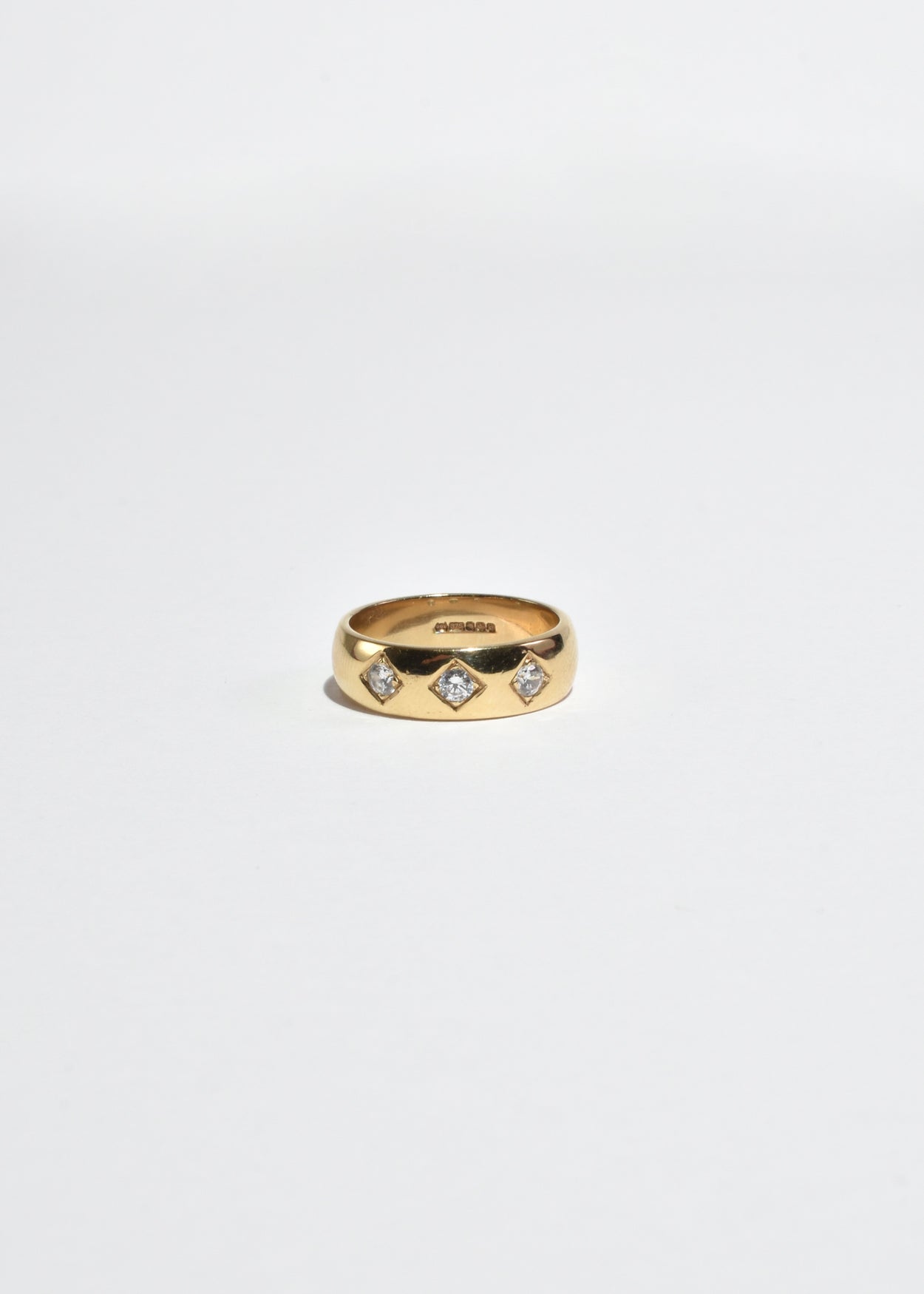 Gold Three Diamond Ring